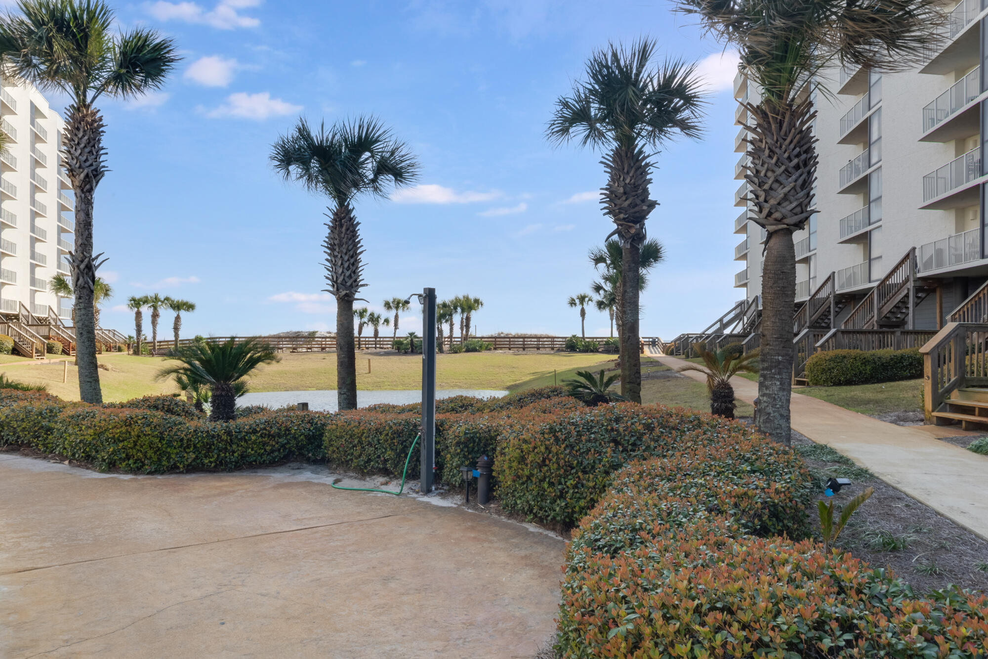 MAINSAIL CONDO PH 3 - Residential