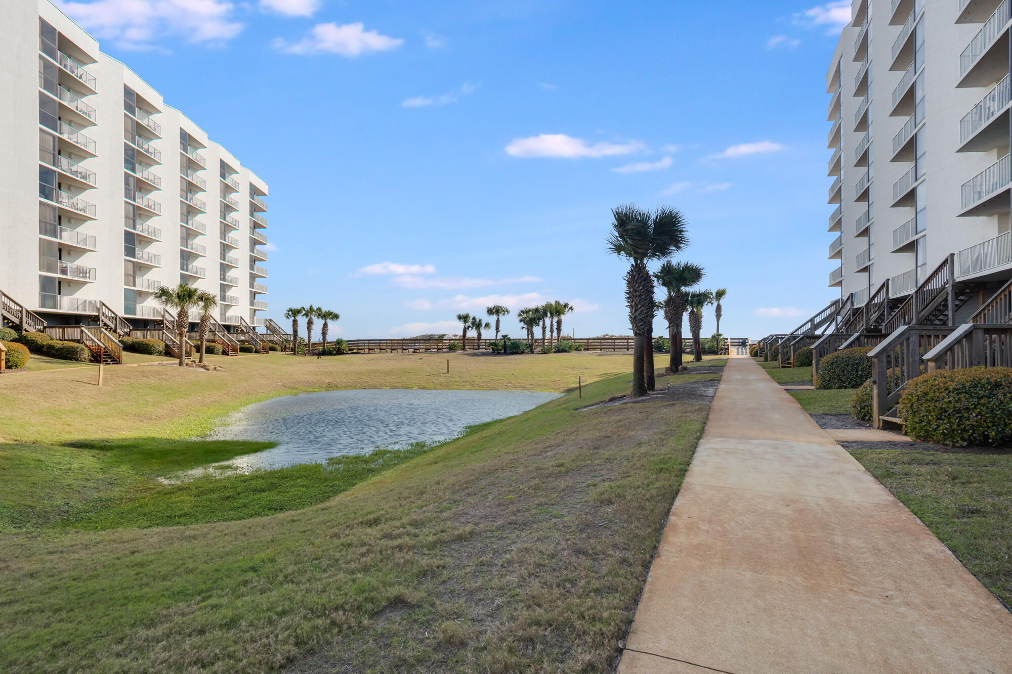 MAINSAIL CONDO PH 3 - Residential
