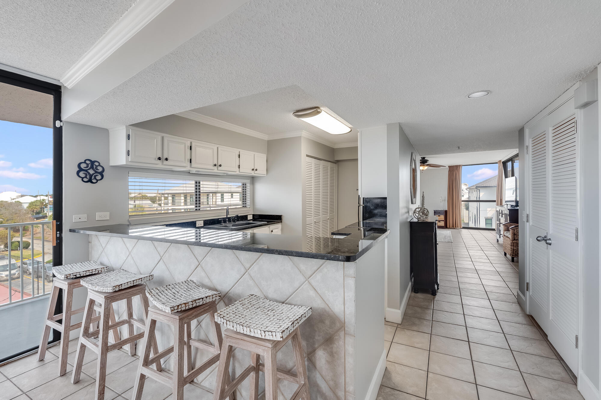 MAINSAIL CONDO PH 3 - Residential