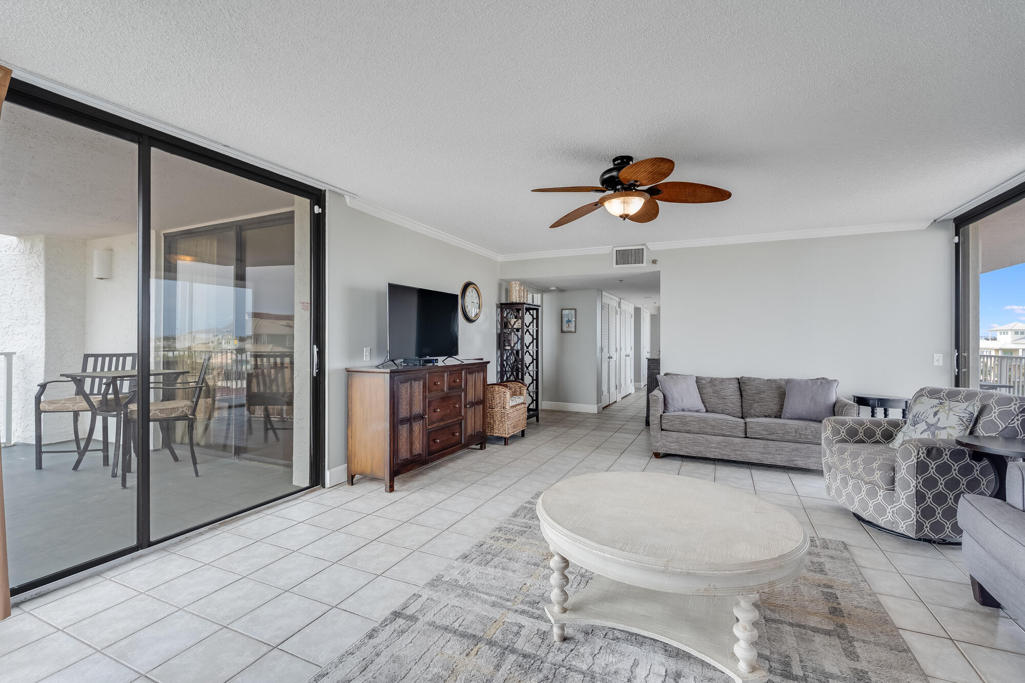 MAINSAIL CONDO PH 3 - Residential