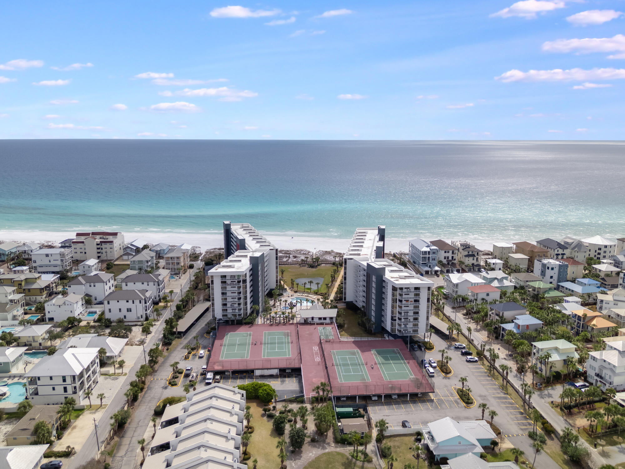MAINSAIL CONDO PH 3 - Residential