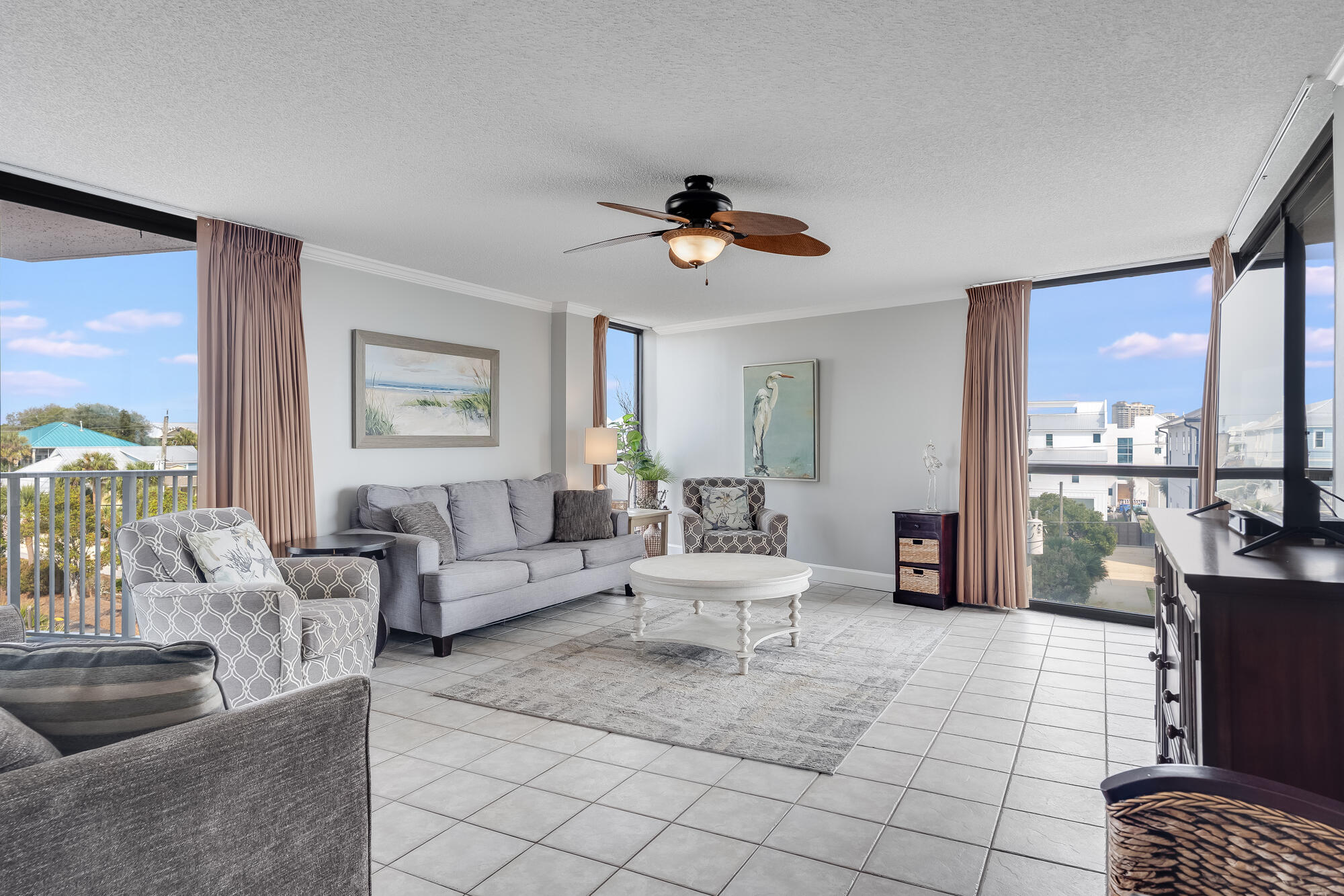 MAINSAIL CONDO PH 3 - Residential