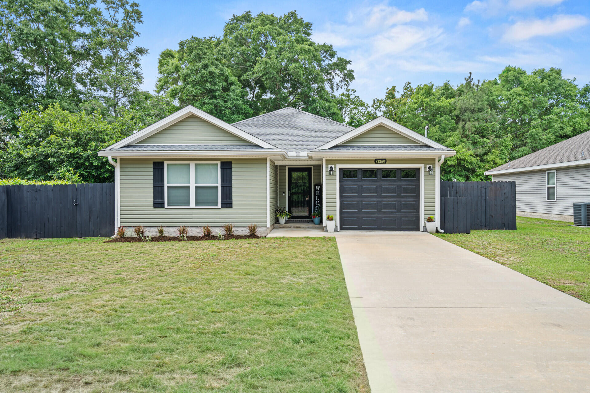 GARDEN CITY - Residential
