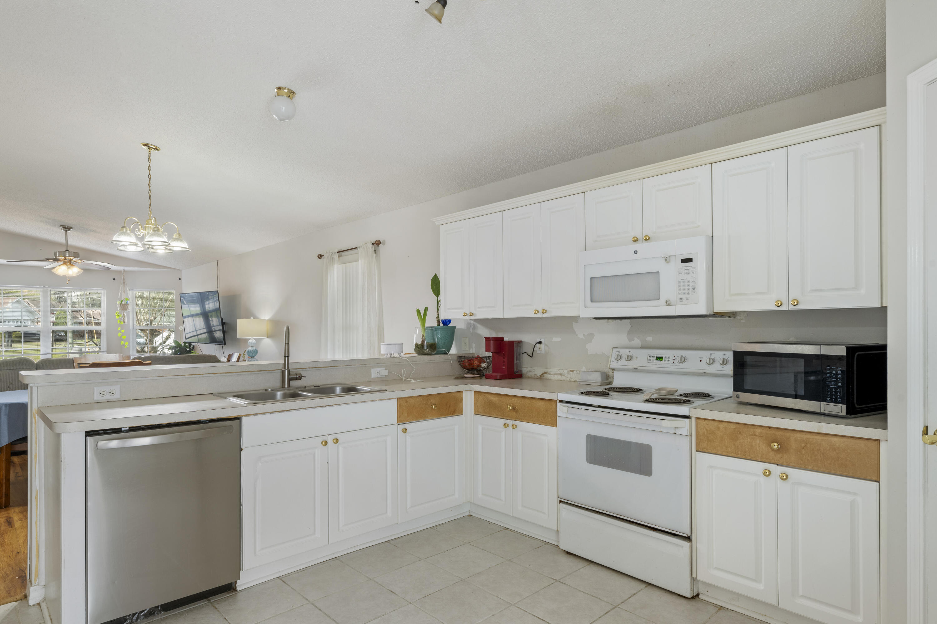 COUNTRYVIEW ESTATES 4TH ADDN PH 5 - Residential