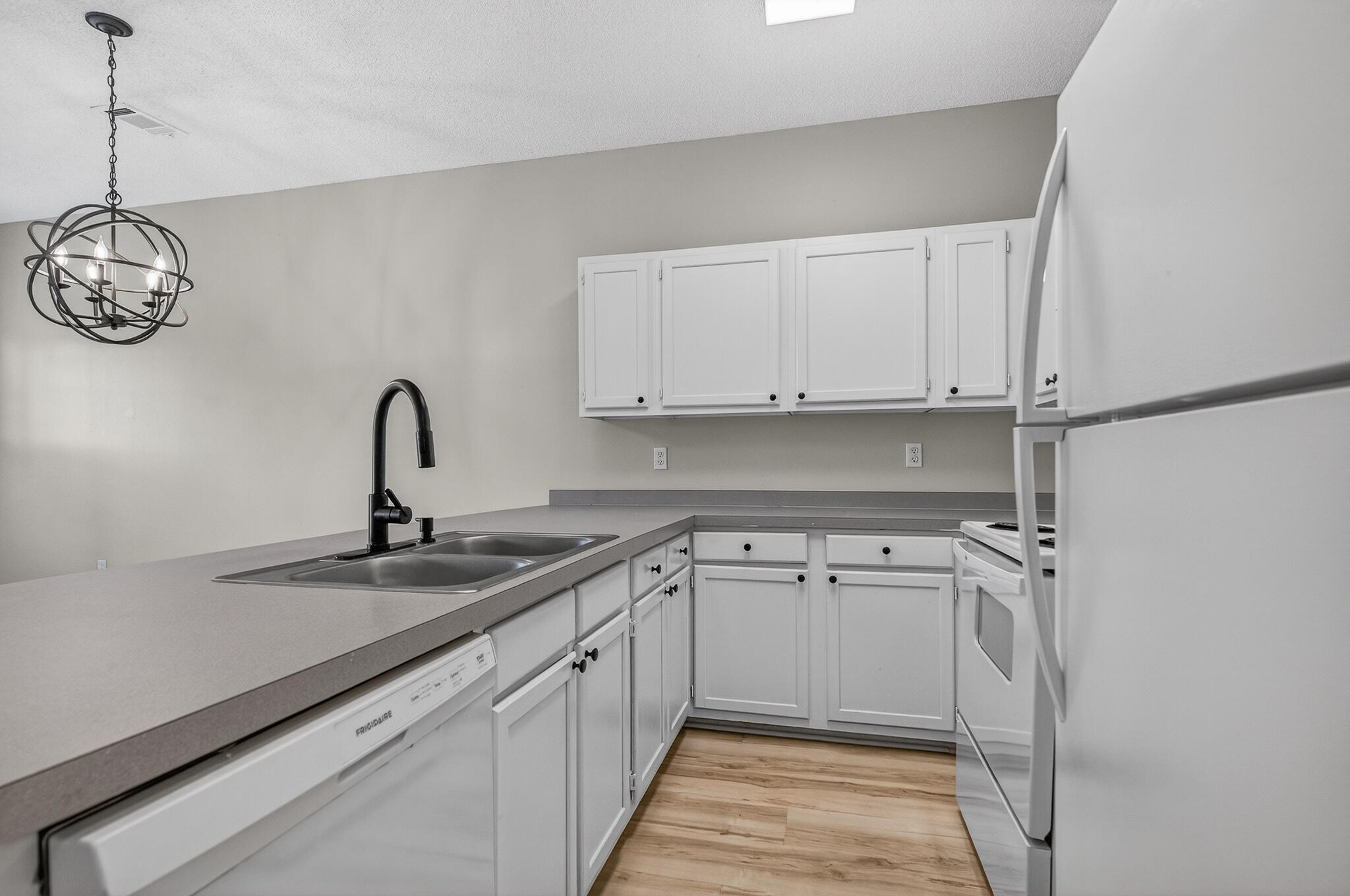 FOREST OAKS PH 1 - Residential