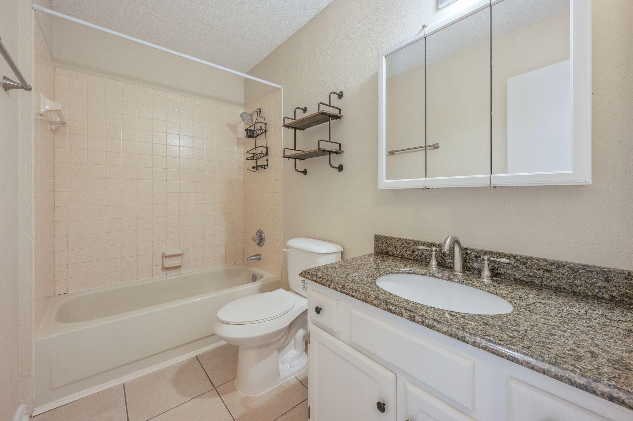 VALPARAISO PINECREST 3 - Residential