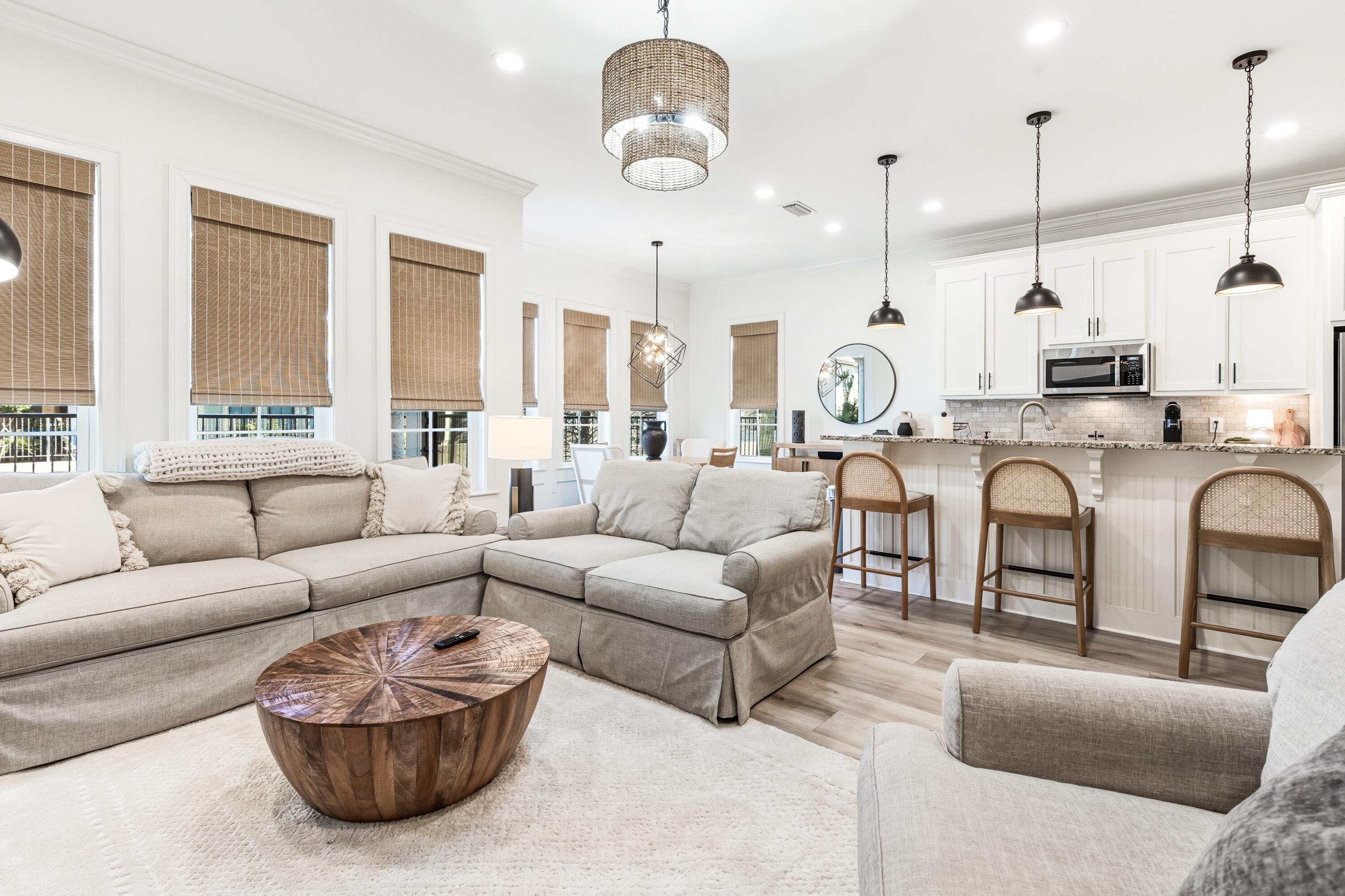 VILLA LAGO - Residential