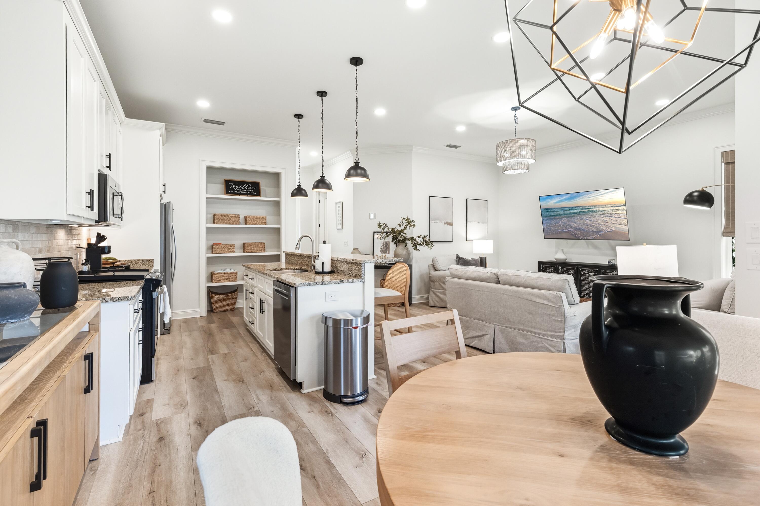 VILLA LAGO - Residential