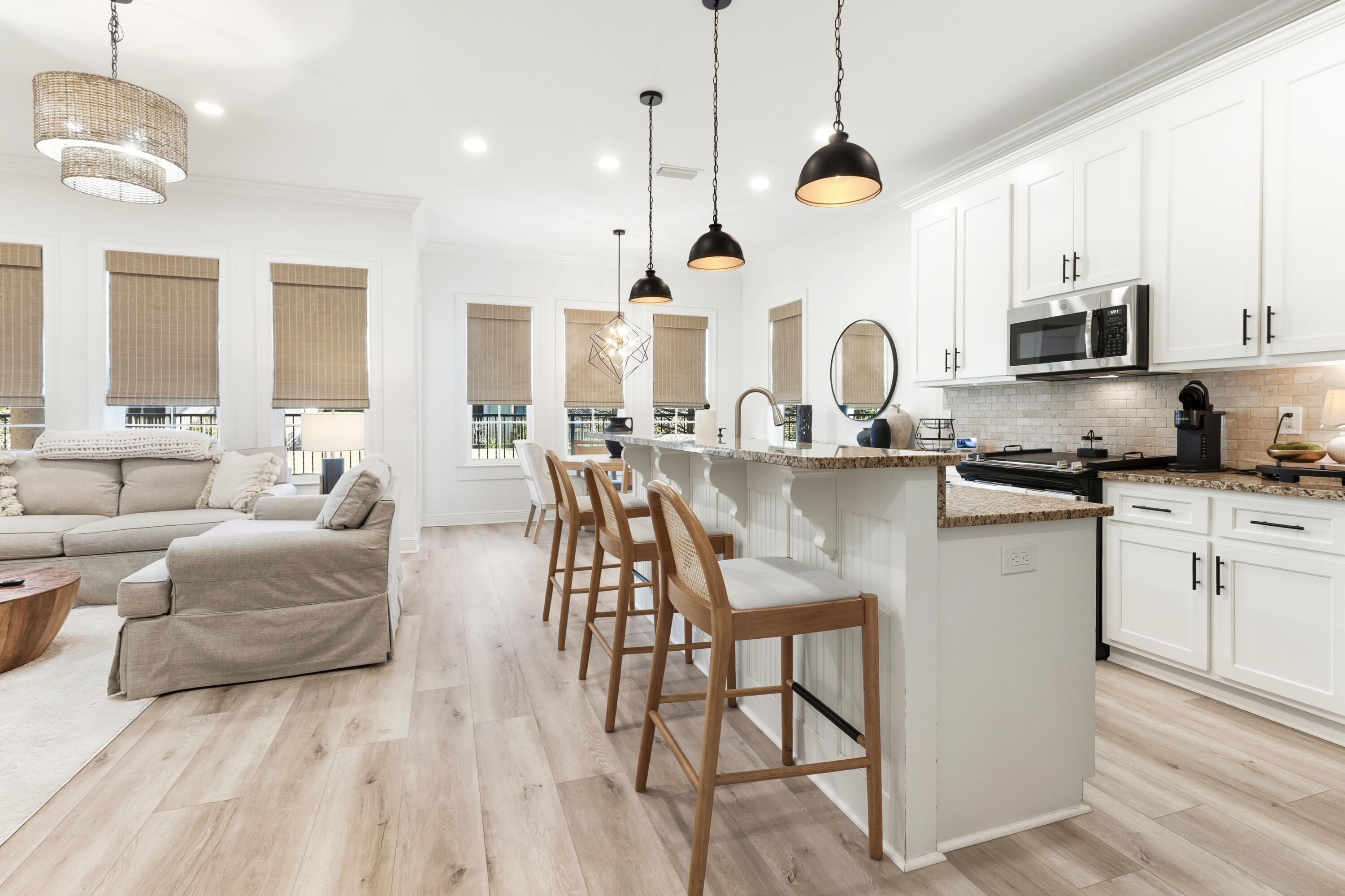 VILLA LAGO - Residential