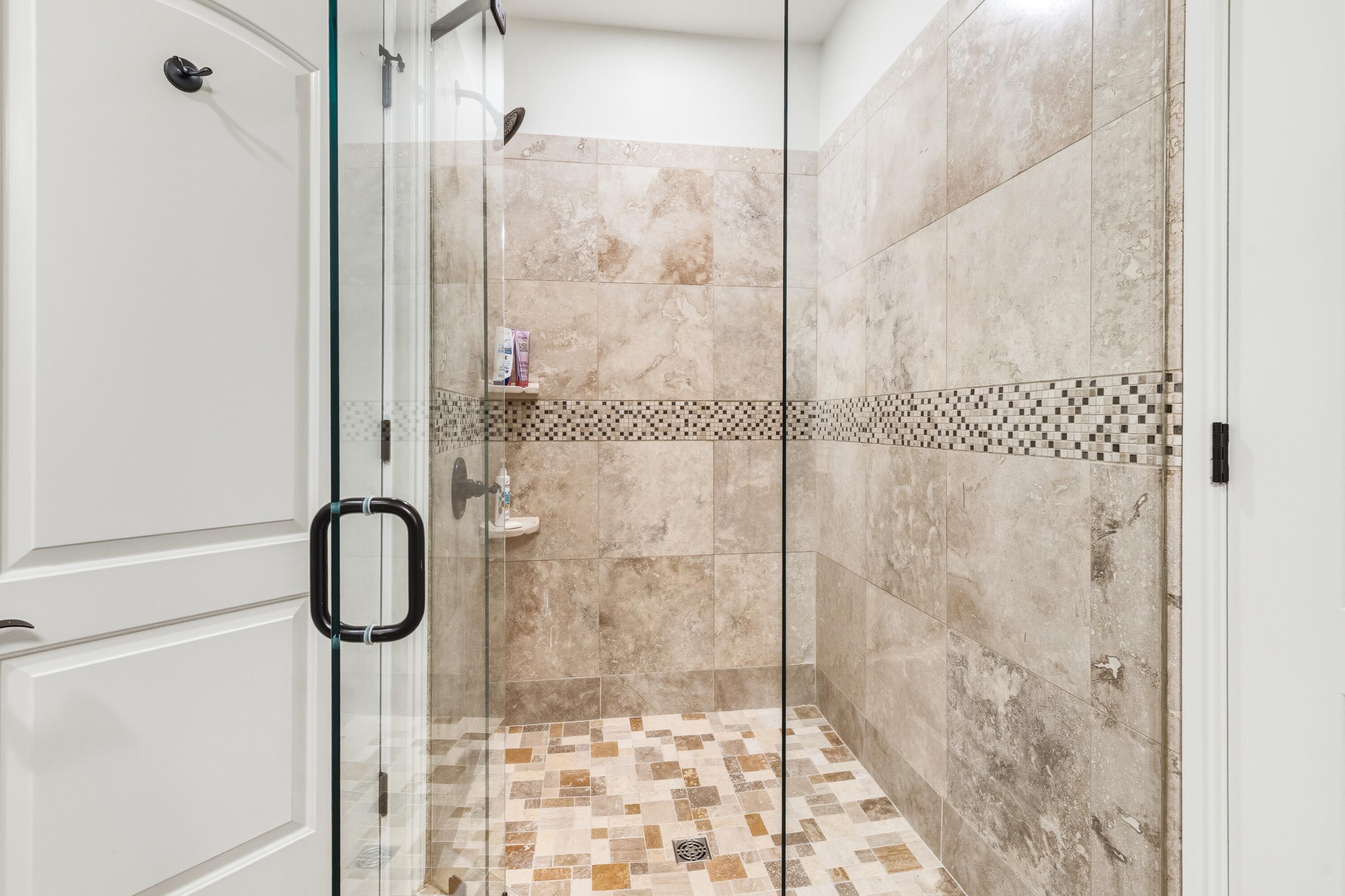 VILLA LAGO - Residential