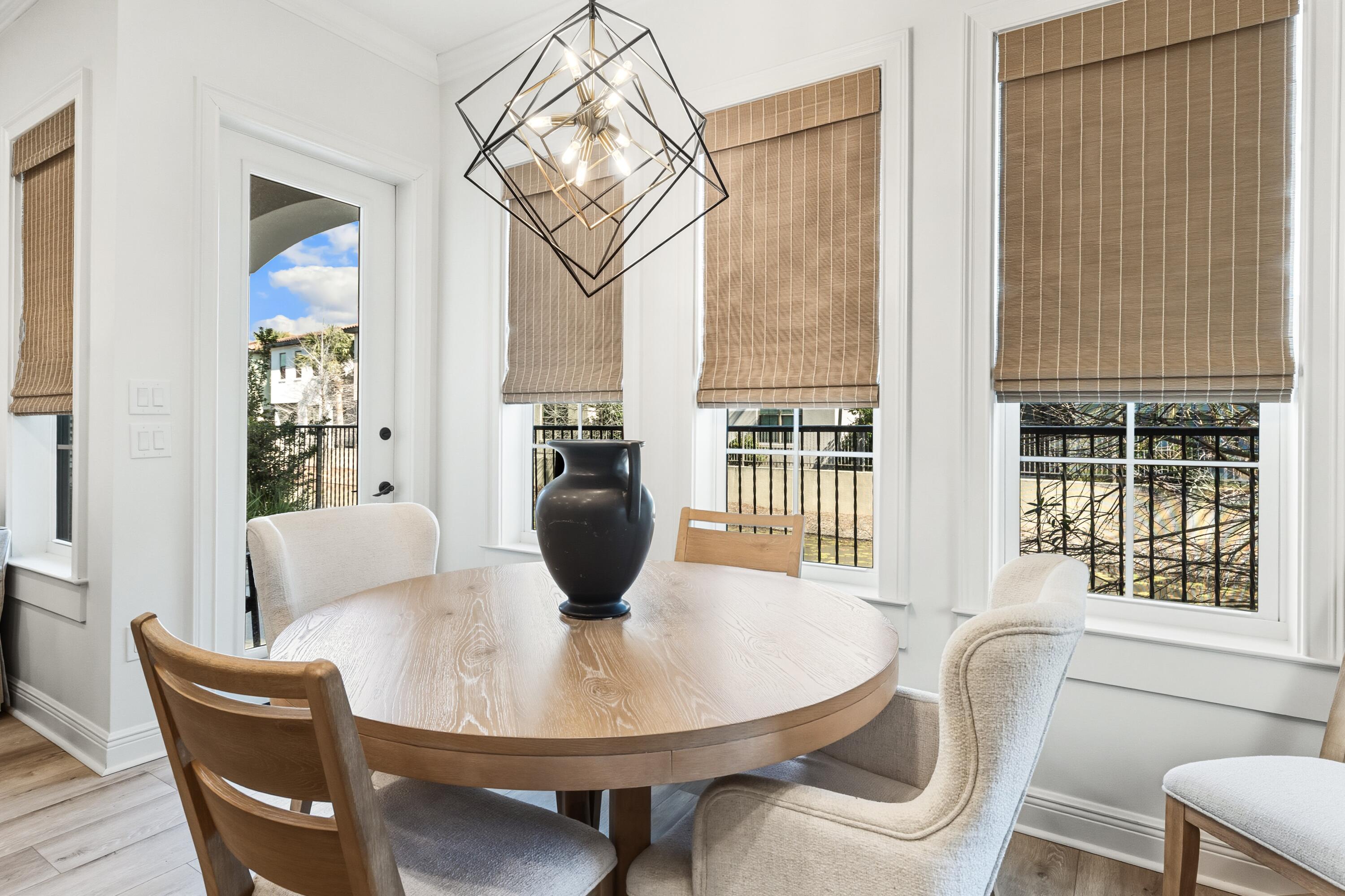 VILLA LAGO - Residential