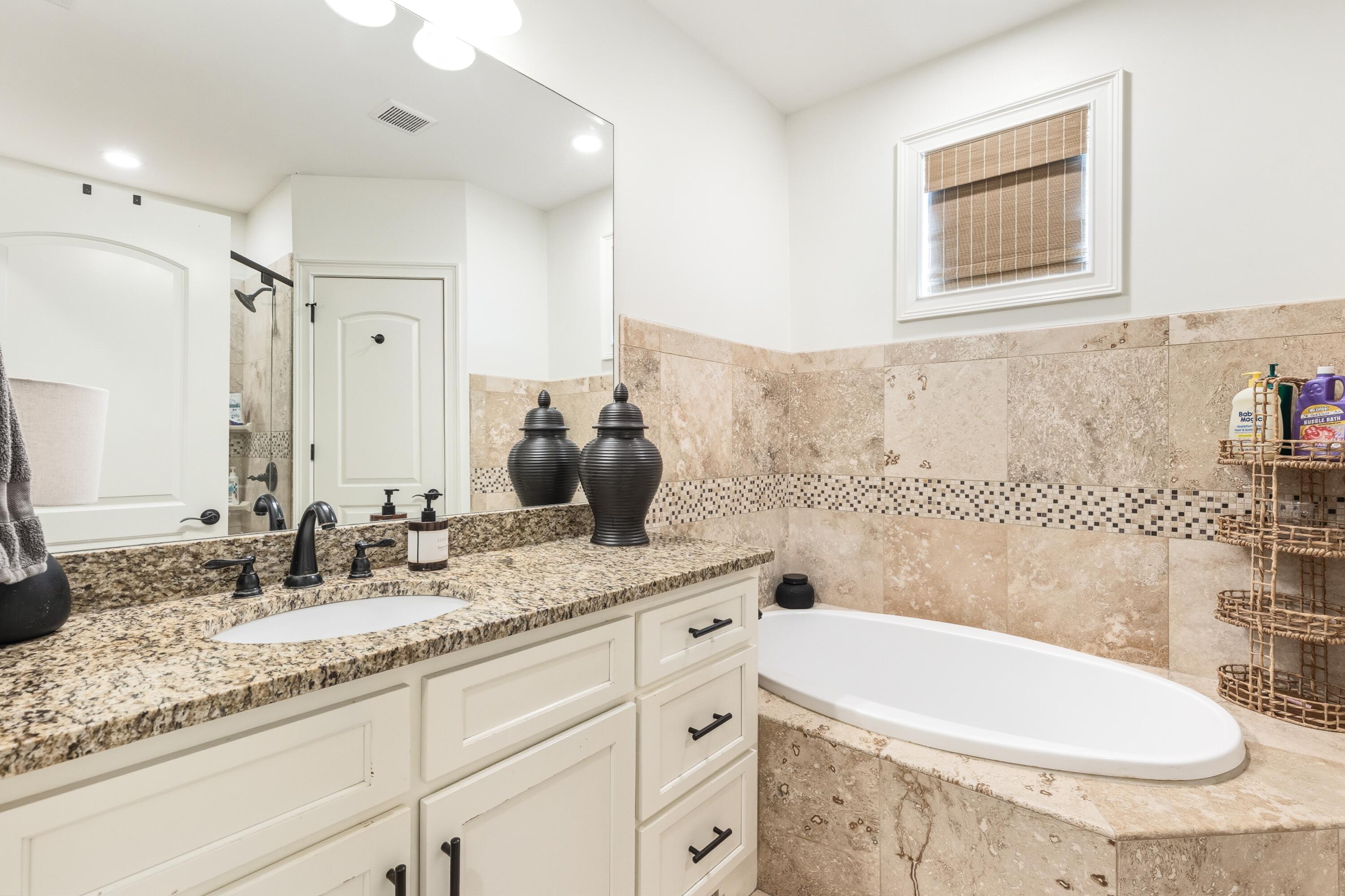 VILLA LAGO - Residential