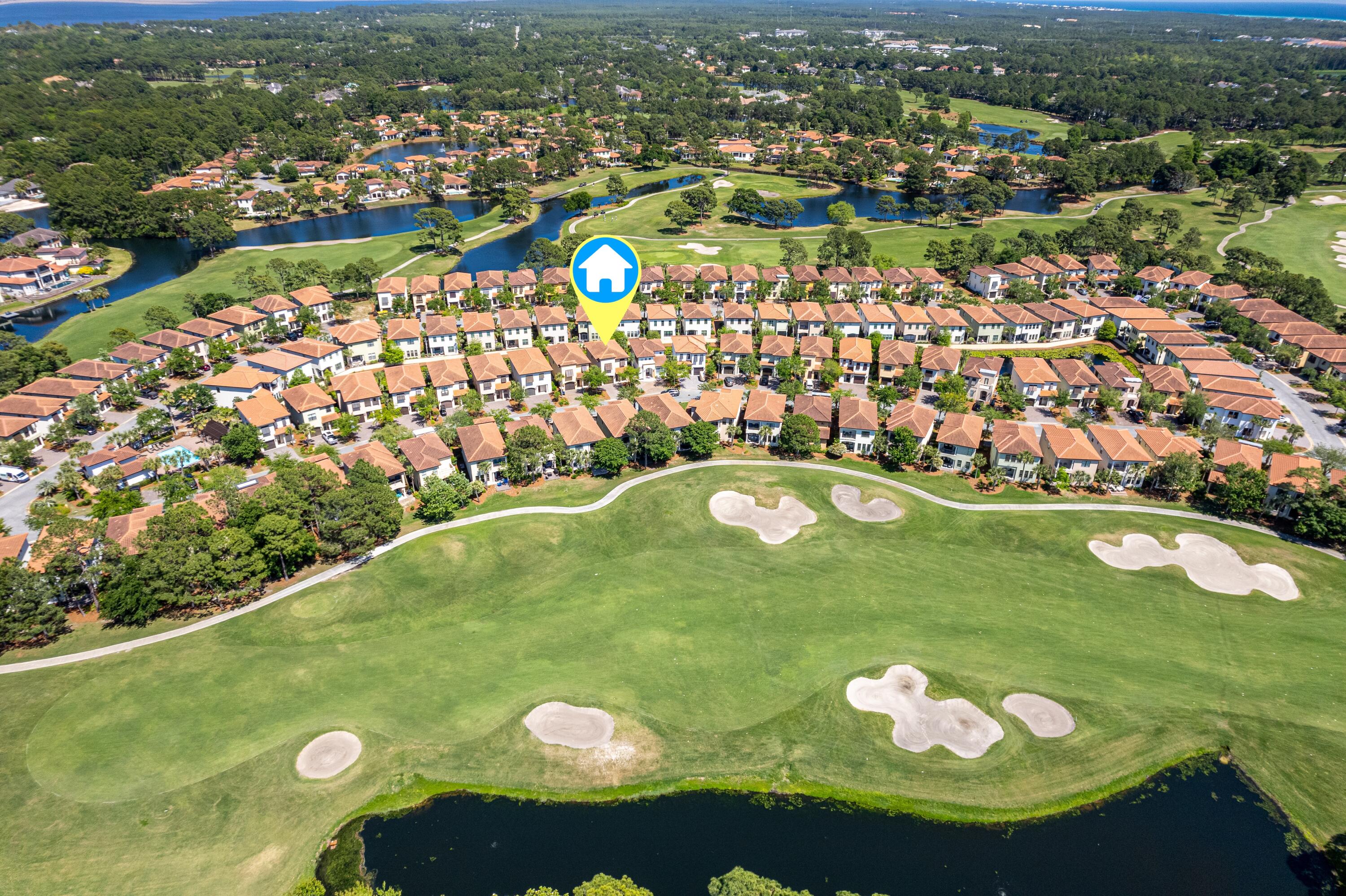 VILLA LAGO - Residential