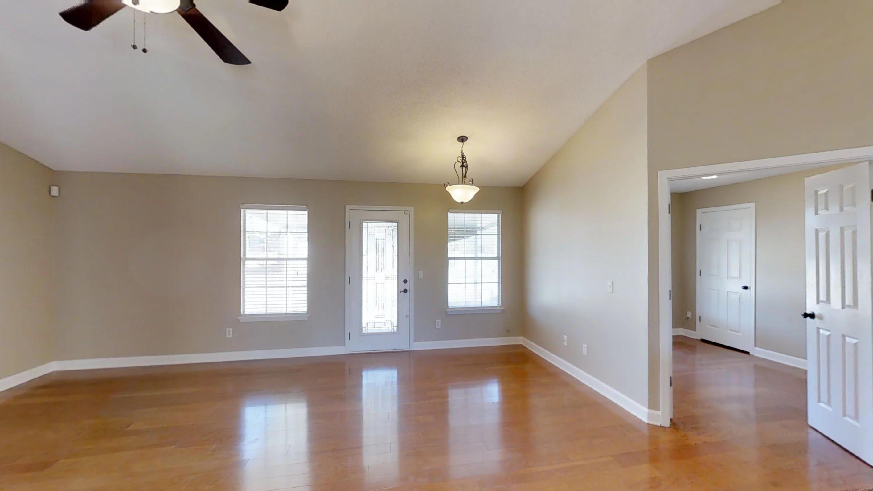 HOLLEY BY THE SEA - Residential