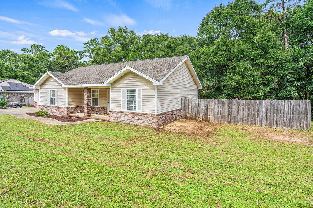 327 Lakeview Drive