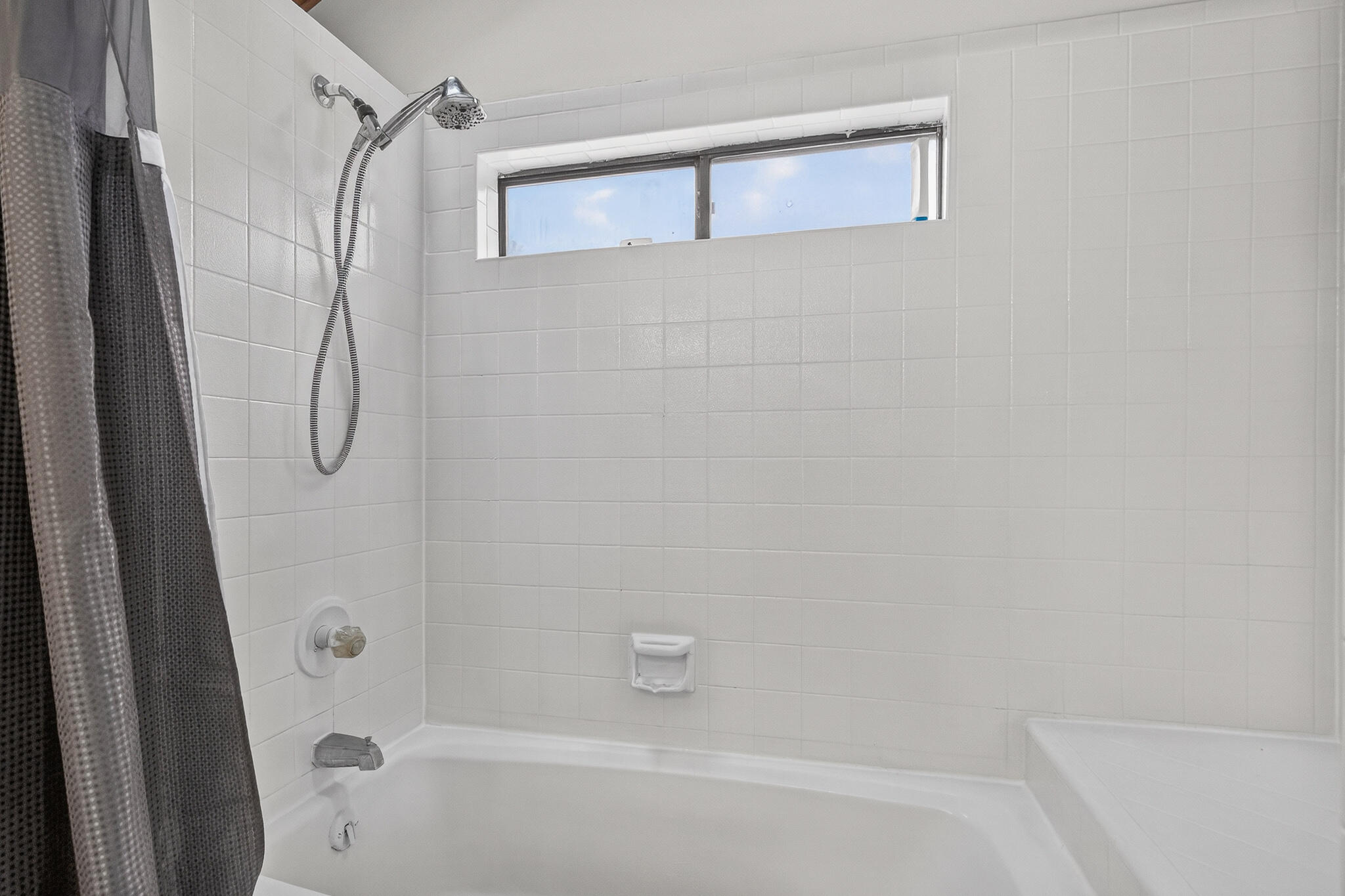 CREEKSIDE PH IV LOT 60 BLK C - Residential