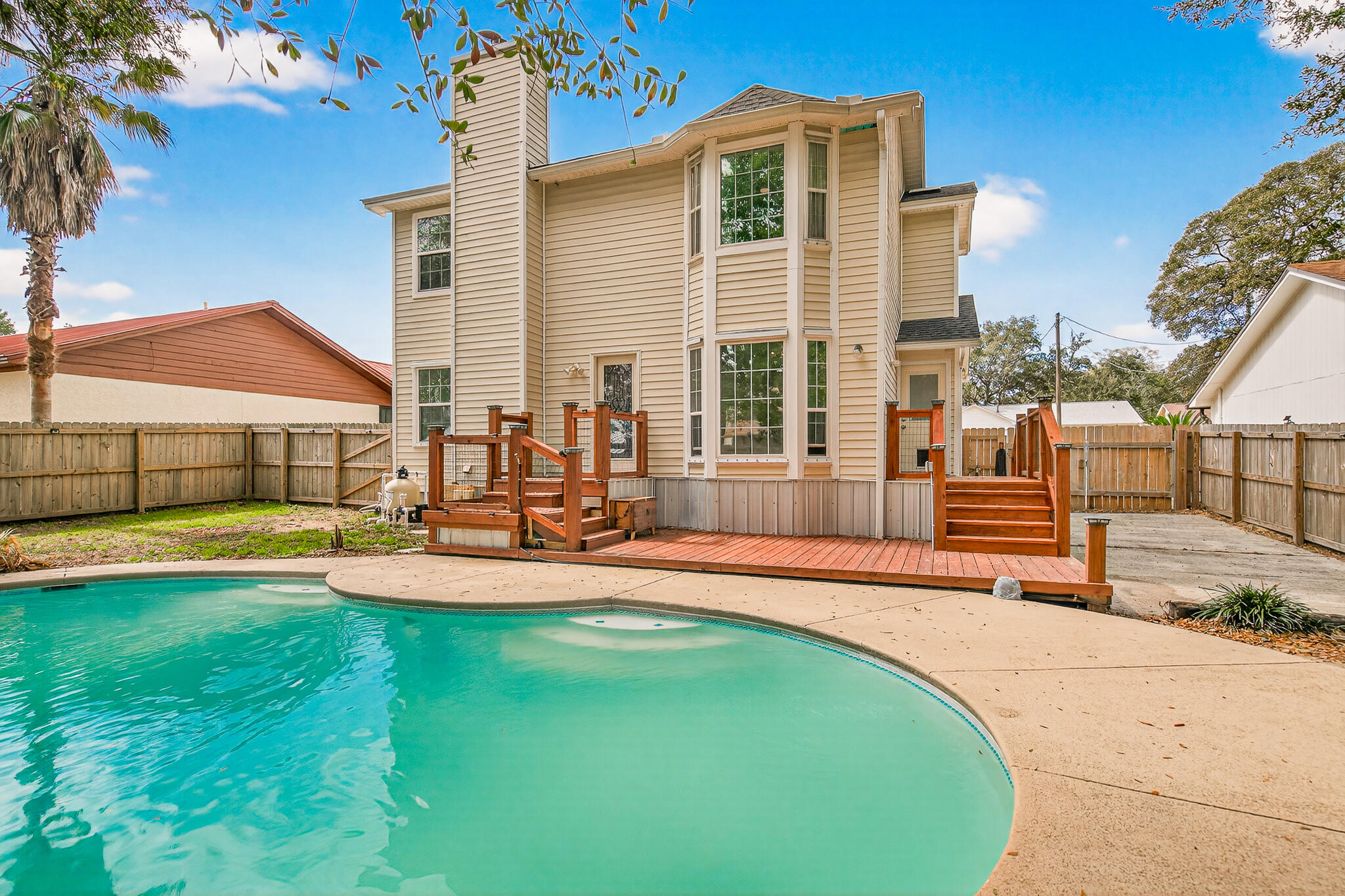 CREEKSIDE PH IV LOT 60 BLK C - Residential