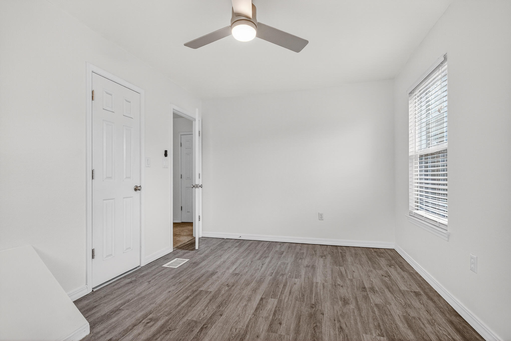 CREEKSIDE PH IV LOT 60 BLK C - Residential