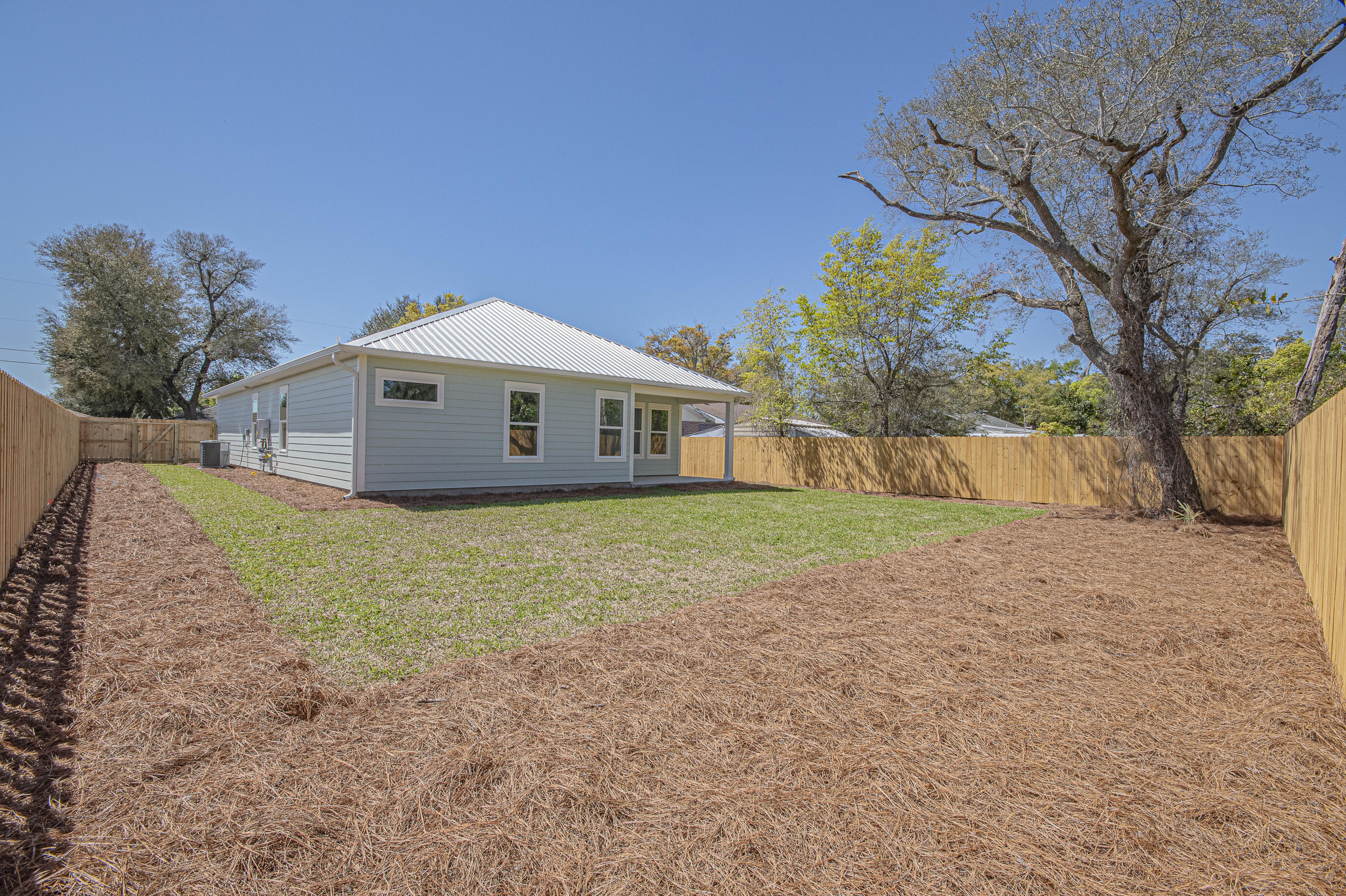 LONG POINT PARK 2ND ADDN - Residential
