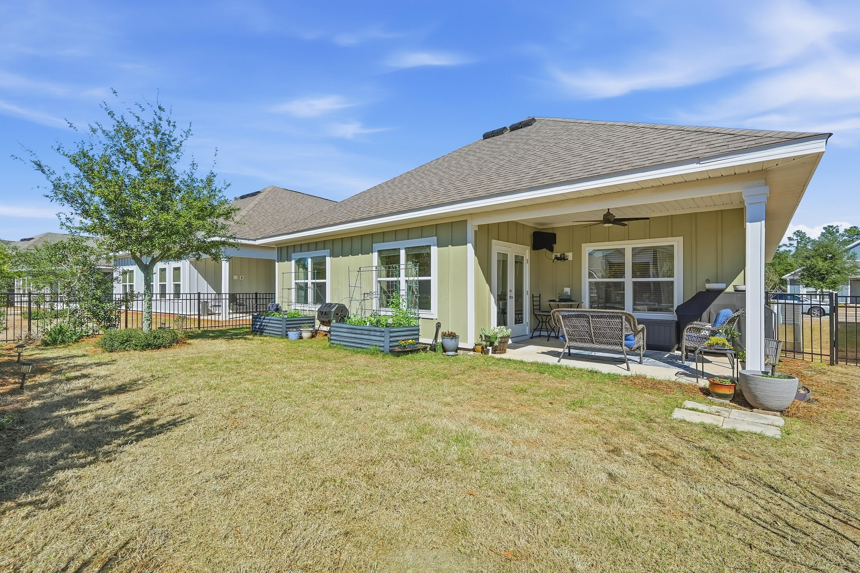 HAMMOCK BAY - FIREFLY - Residential