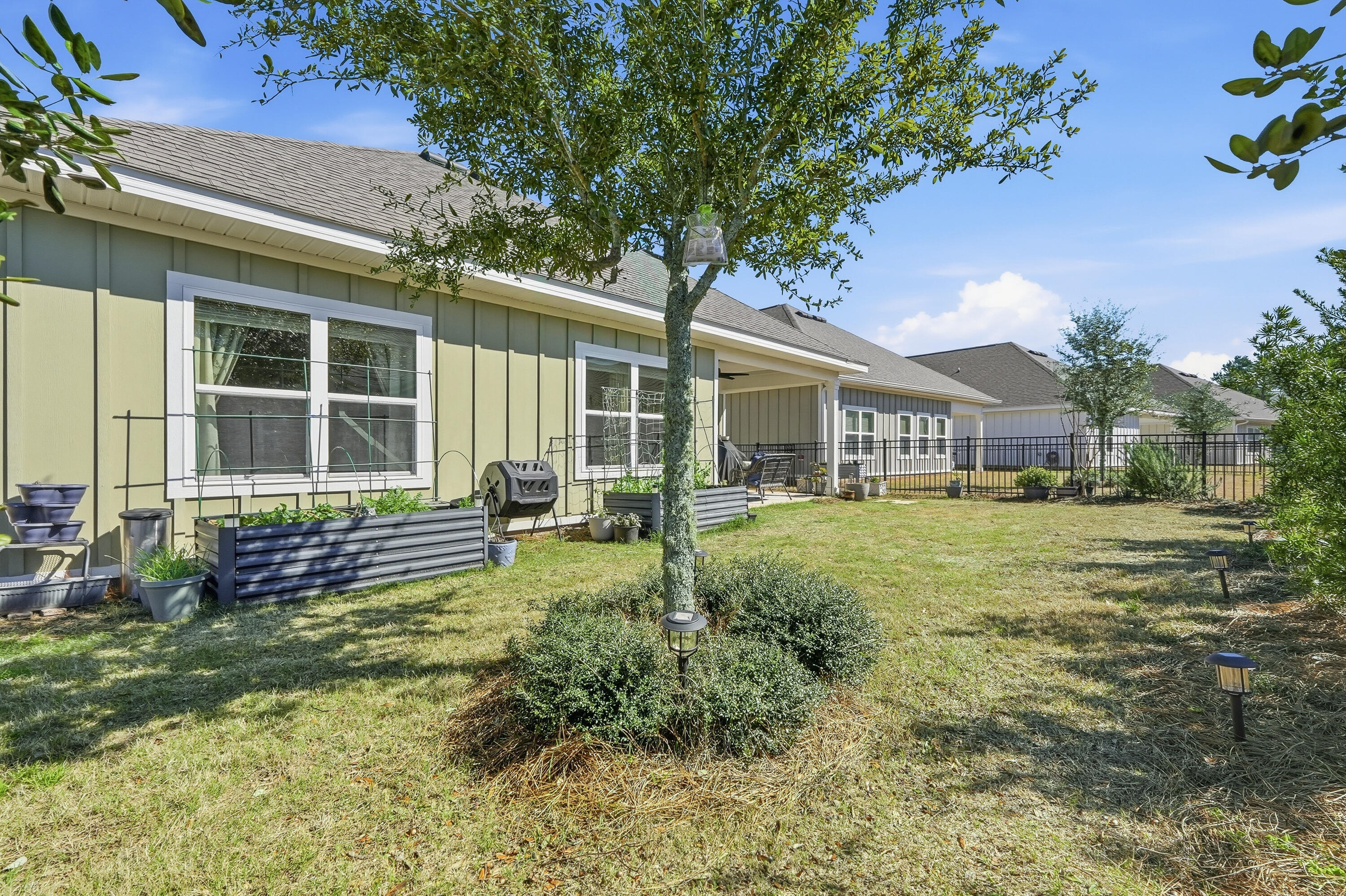 HAMMOCK BAY - FIREFLY - Residential