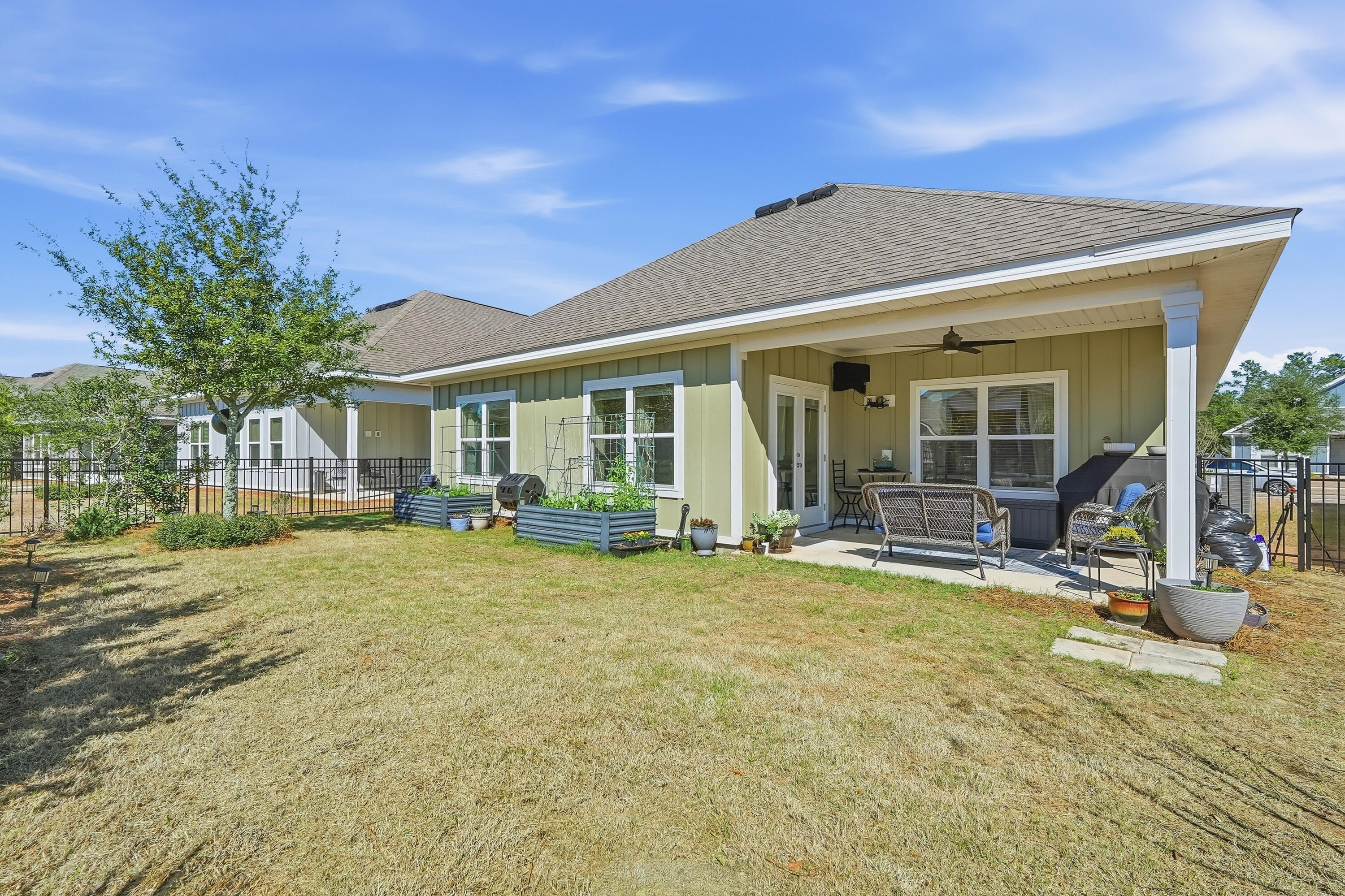 HAMMOCK BAY - FIREFLY - Residential