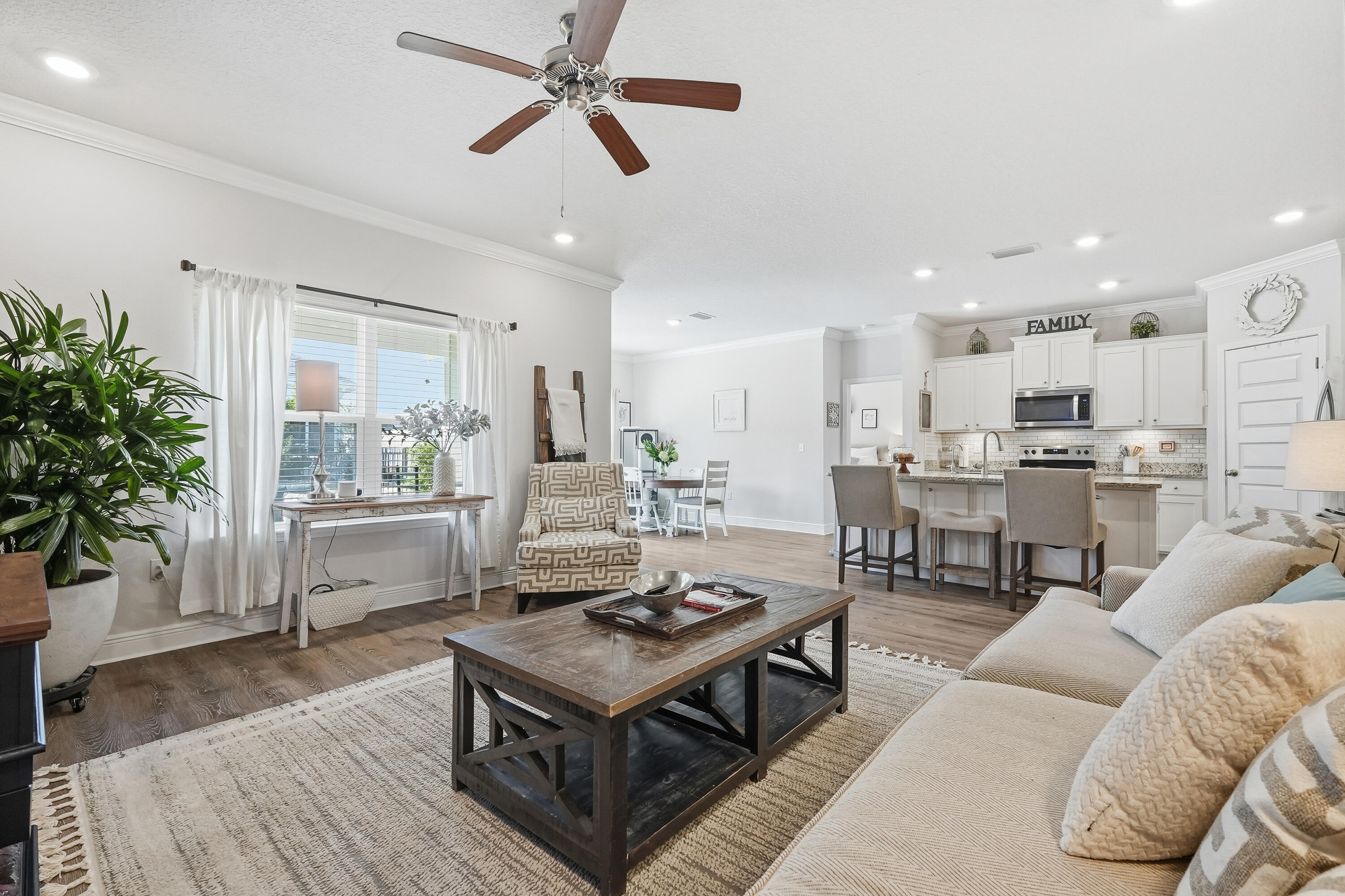 HAMMOCK BAY - FIREFLY - Residential