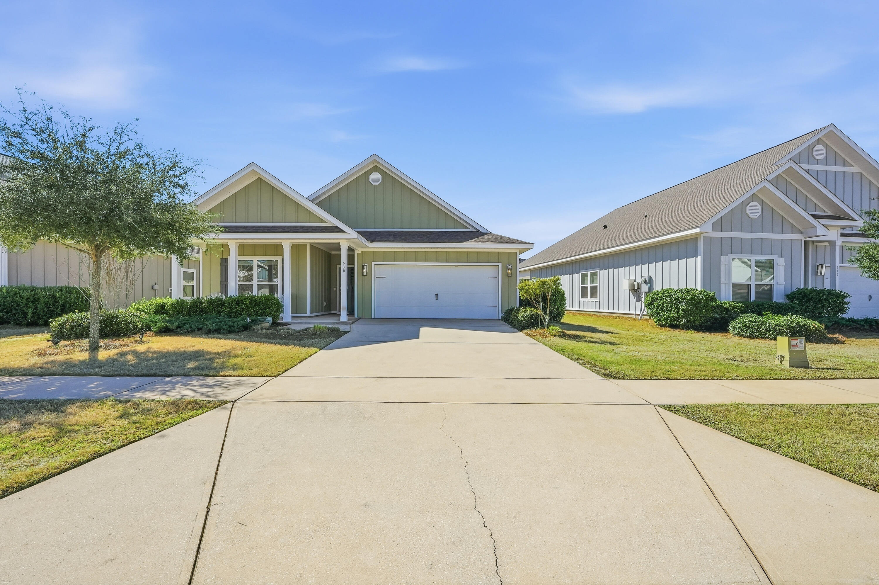 HAMMOCK BAY - FIREFLY - Residential