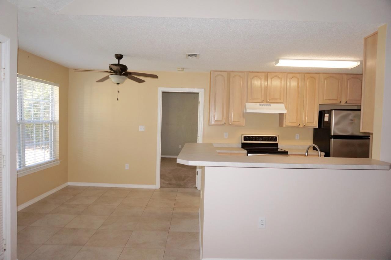 HOLLEY BY THE SEA - Residential