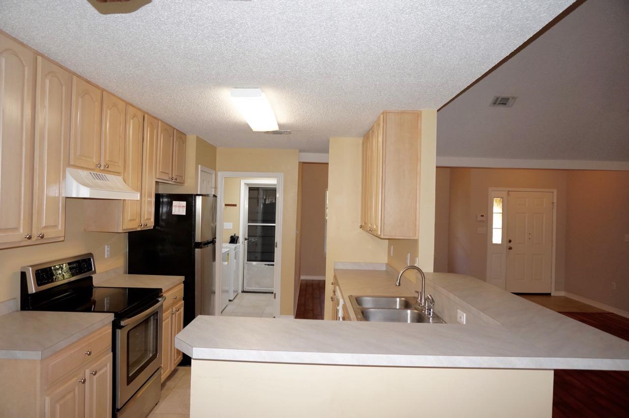 HOLLEY BY THE SEA - Residential