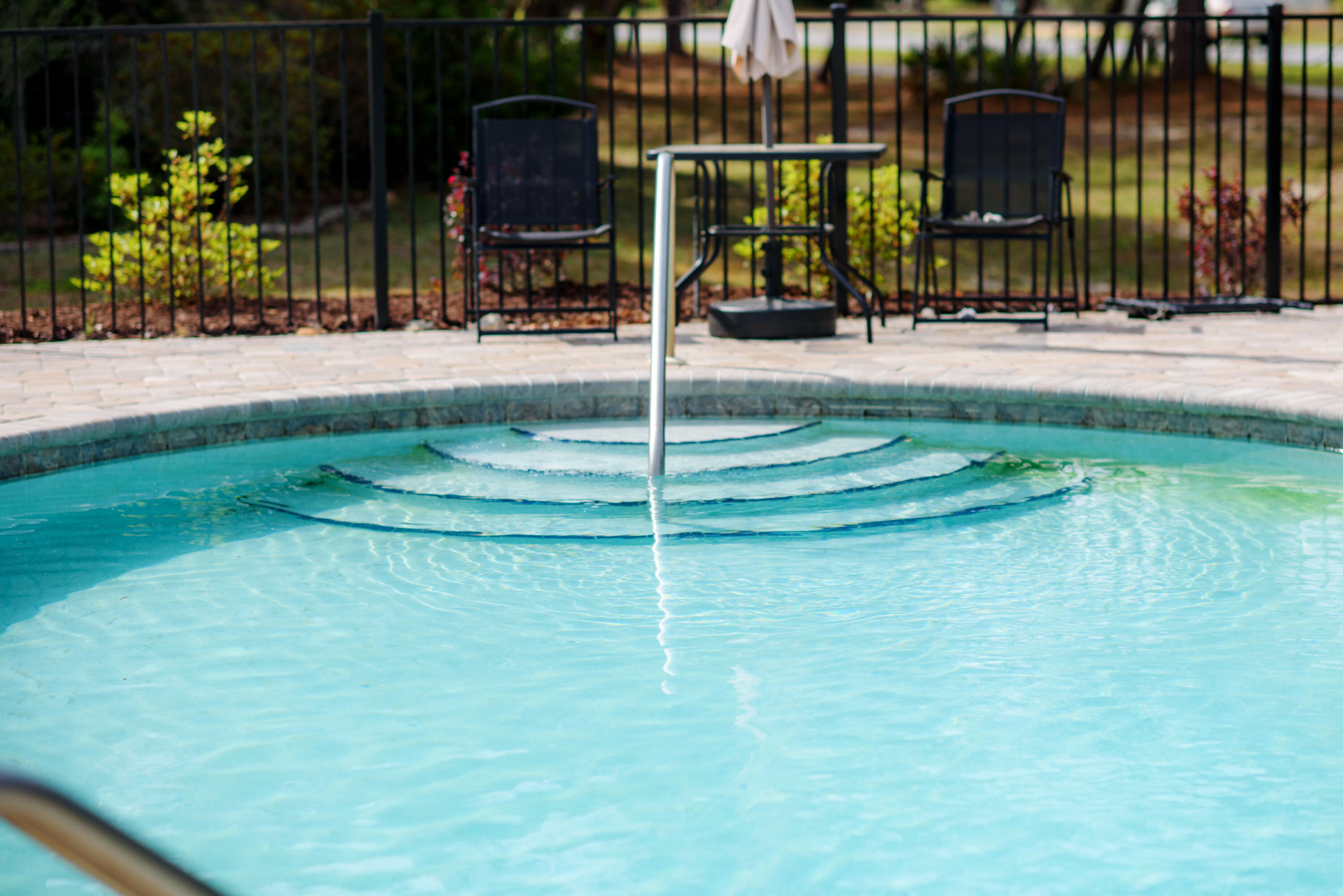 HIDDEN BAY VILLAGE - Residential