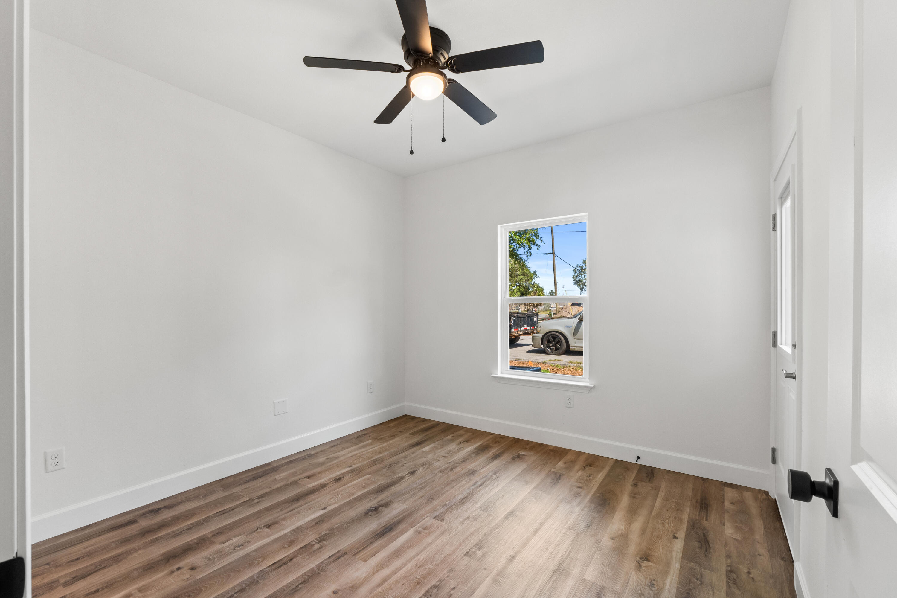 BARROW APARTMENTS - Residential Lease