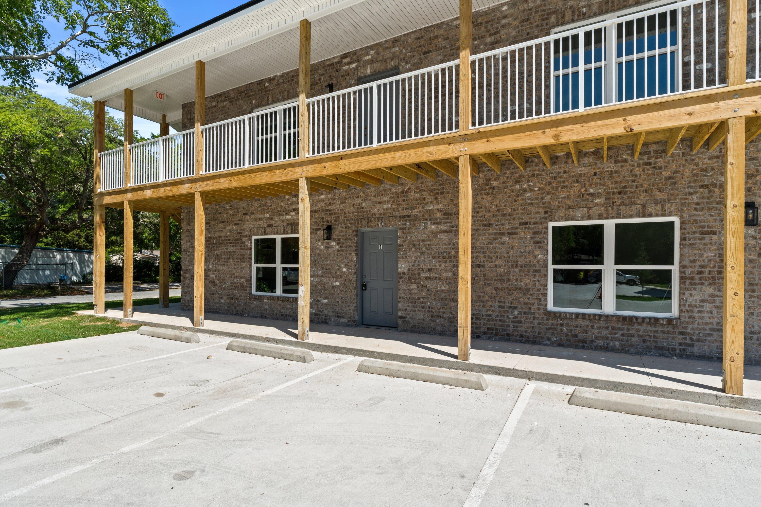 BARROW APARTMENTS - Residential Lease