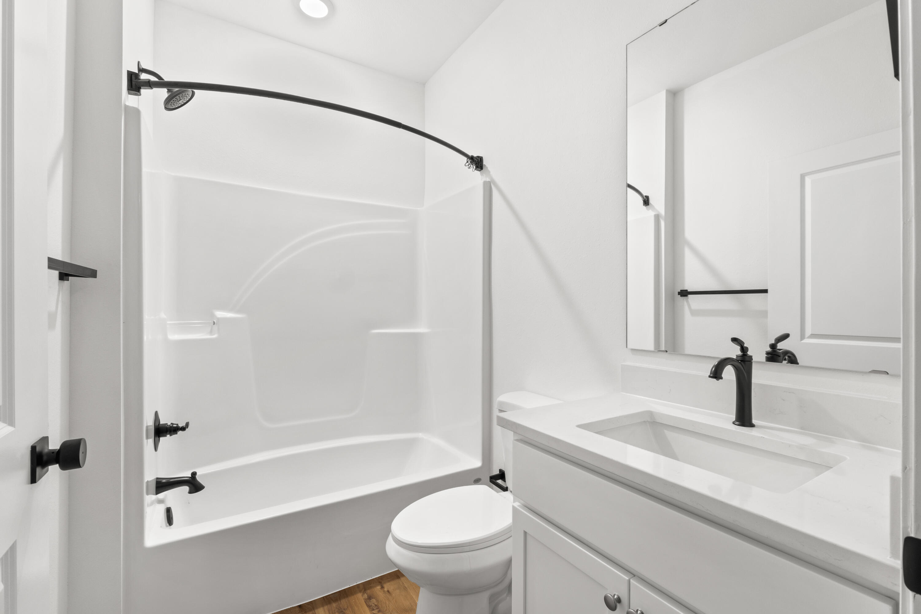 BARROW APARTMENTS - Residential Lease