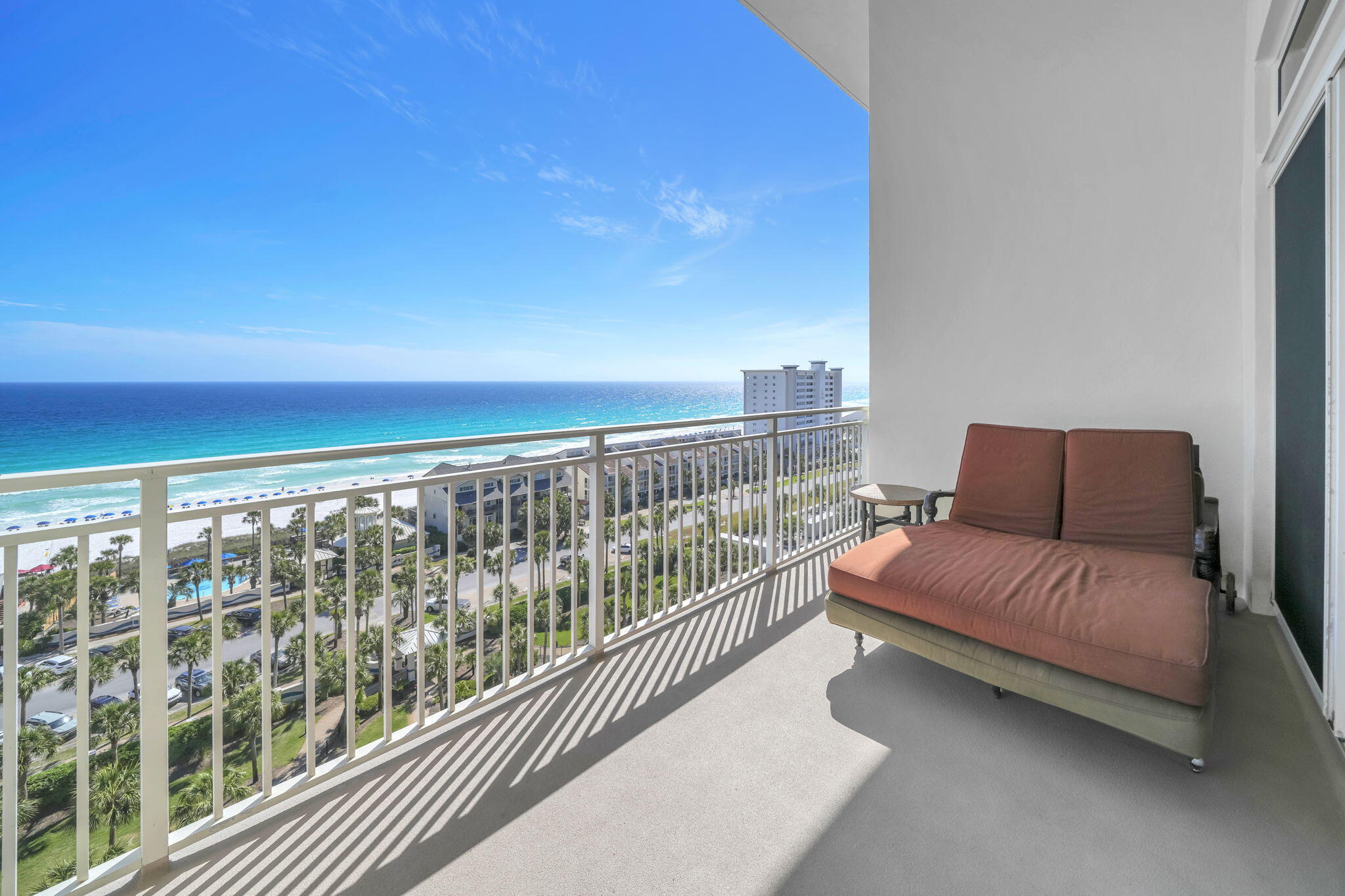 STERLING SHORES - Residential