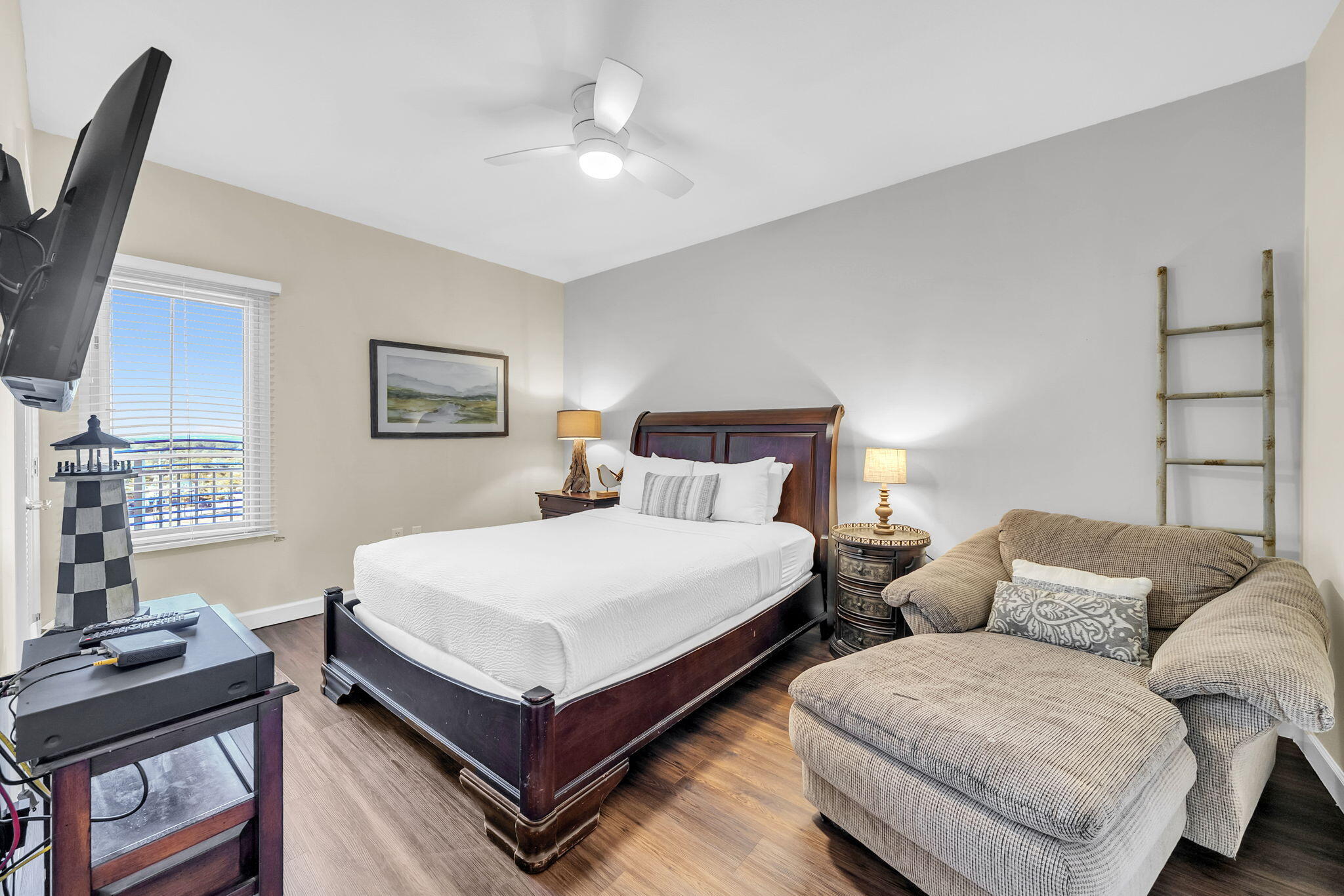 STERLING SHORES - Residential