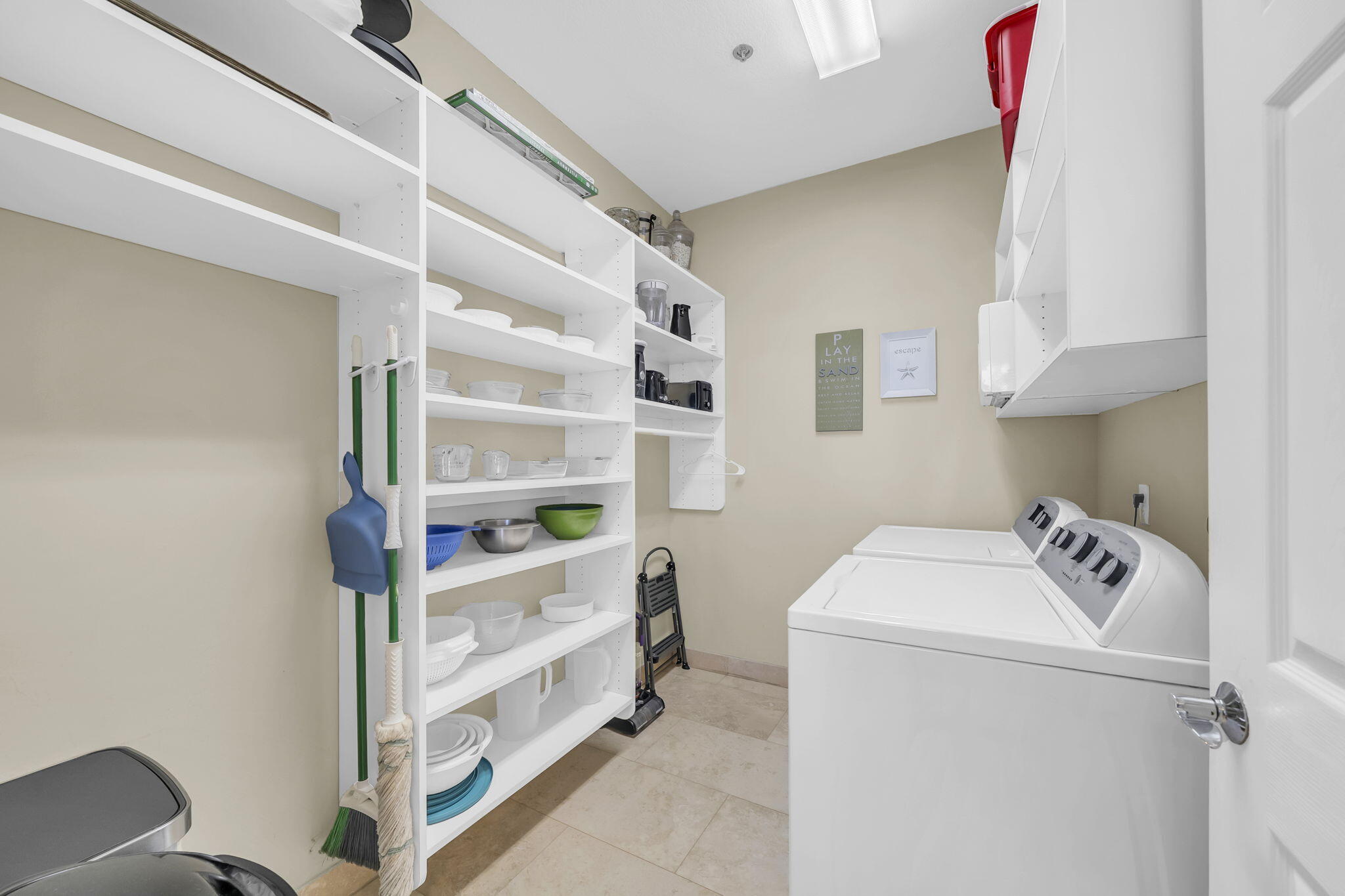 STERLING SHORES - Residential