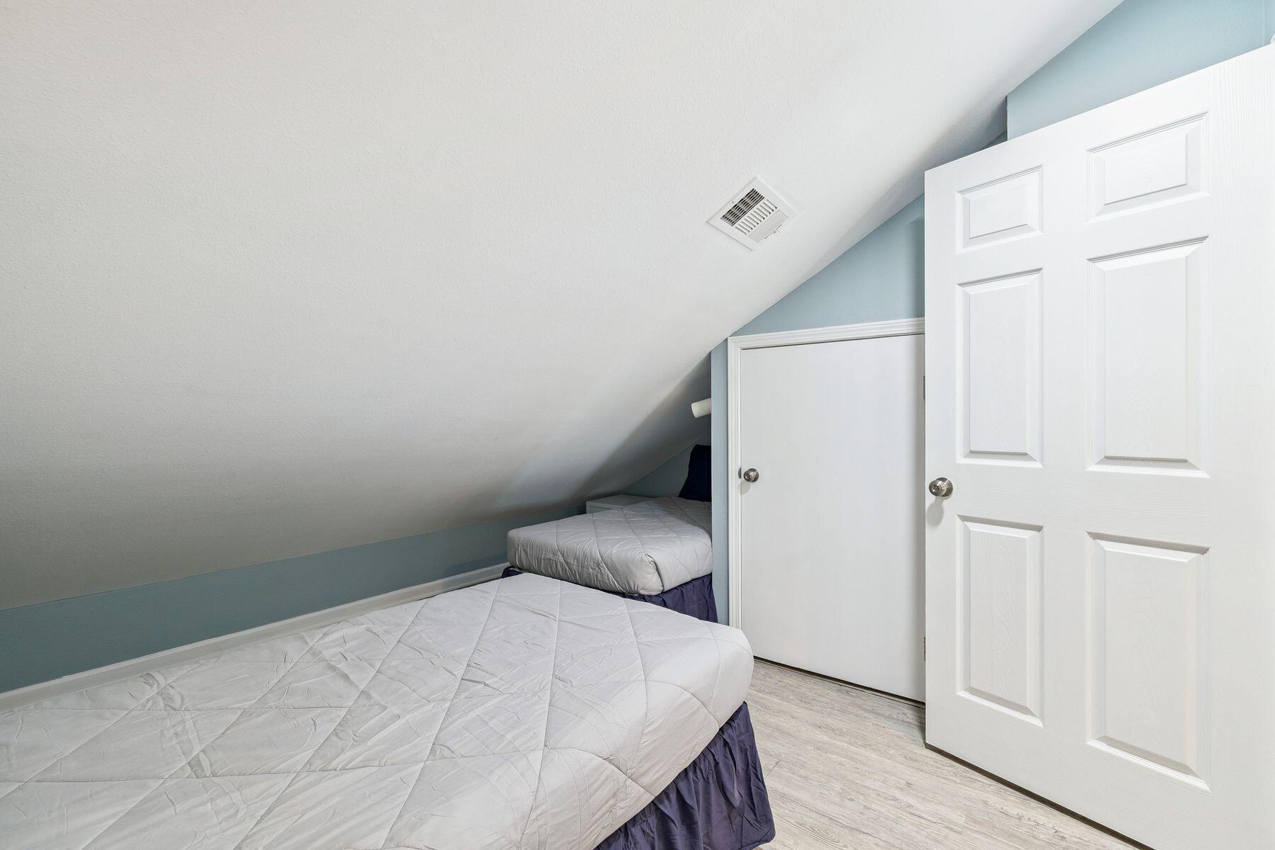 BEACHWALK VILLAS PH 04 - Residential