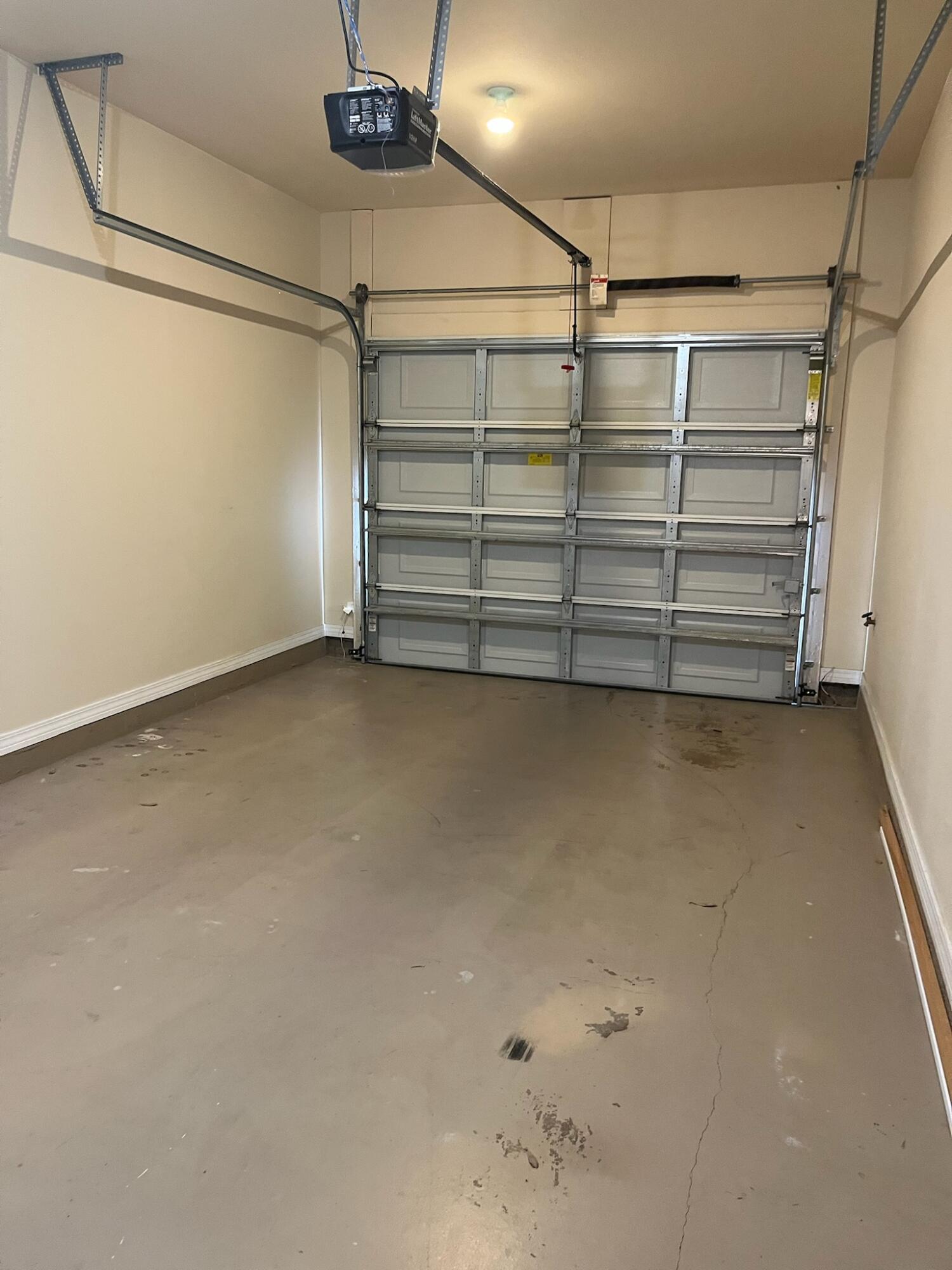 MERIDIAN SQUARE T/H - Residential
