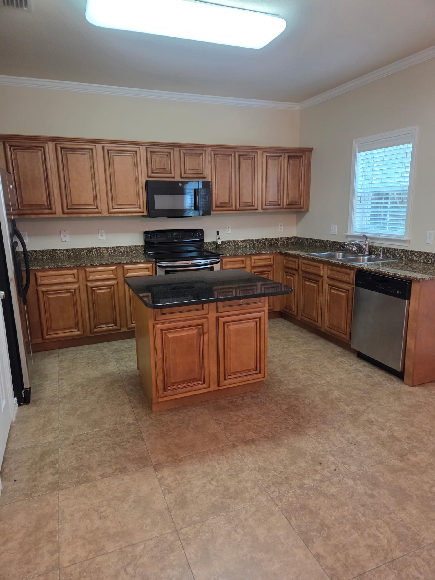 MERIDIAN SQUARE T/H - Residential