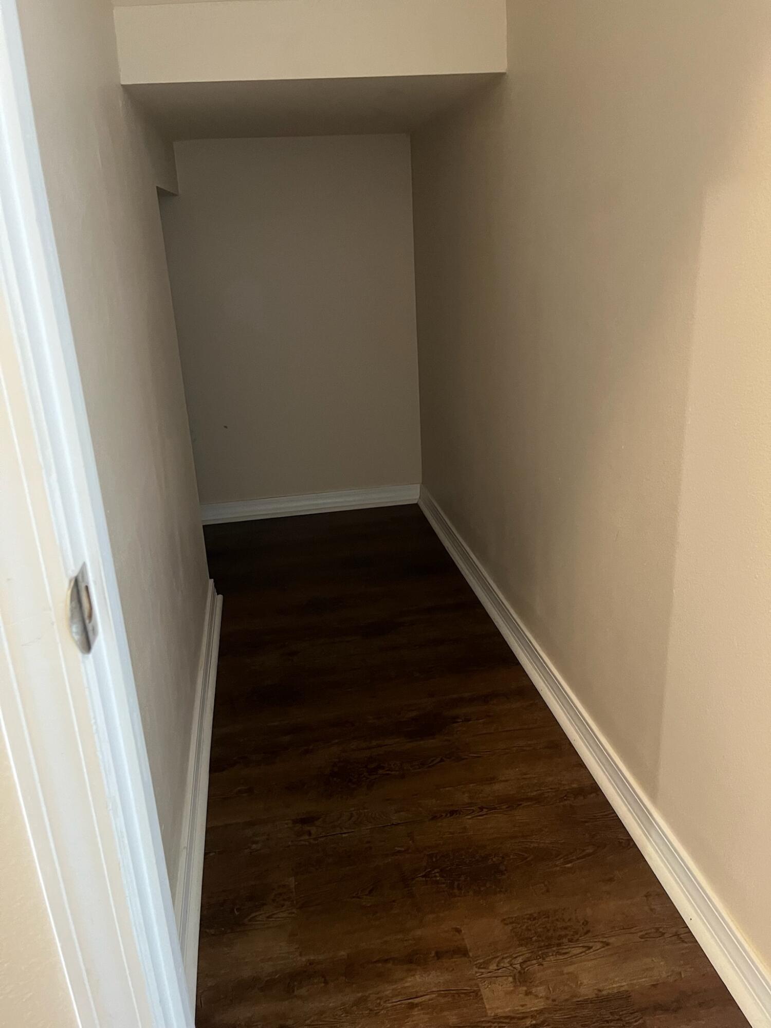 MERIDIAN SQUARE T/H - Residential