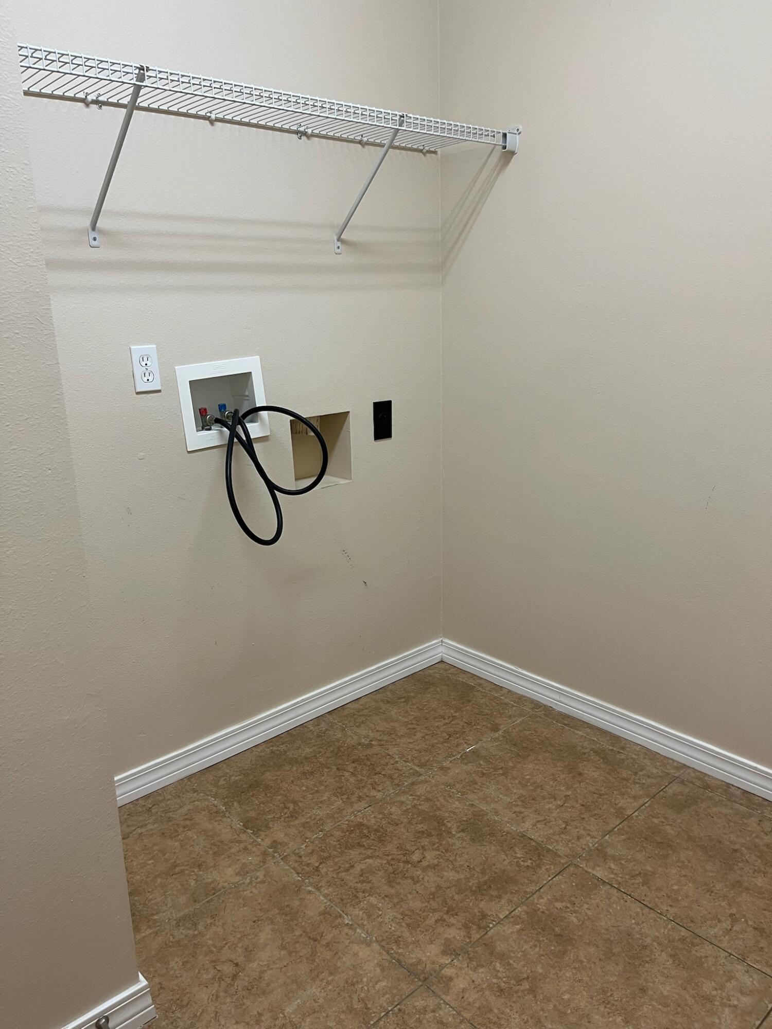 MERIDIAN SQUARE T/H - Residential