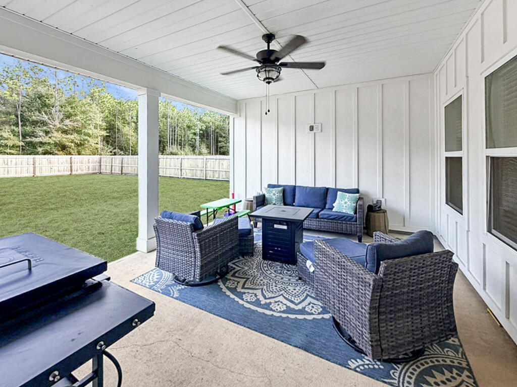 HILLWOOD ESTATES - Residential