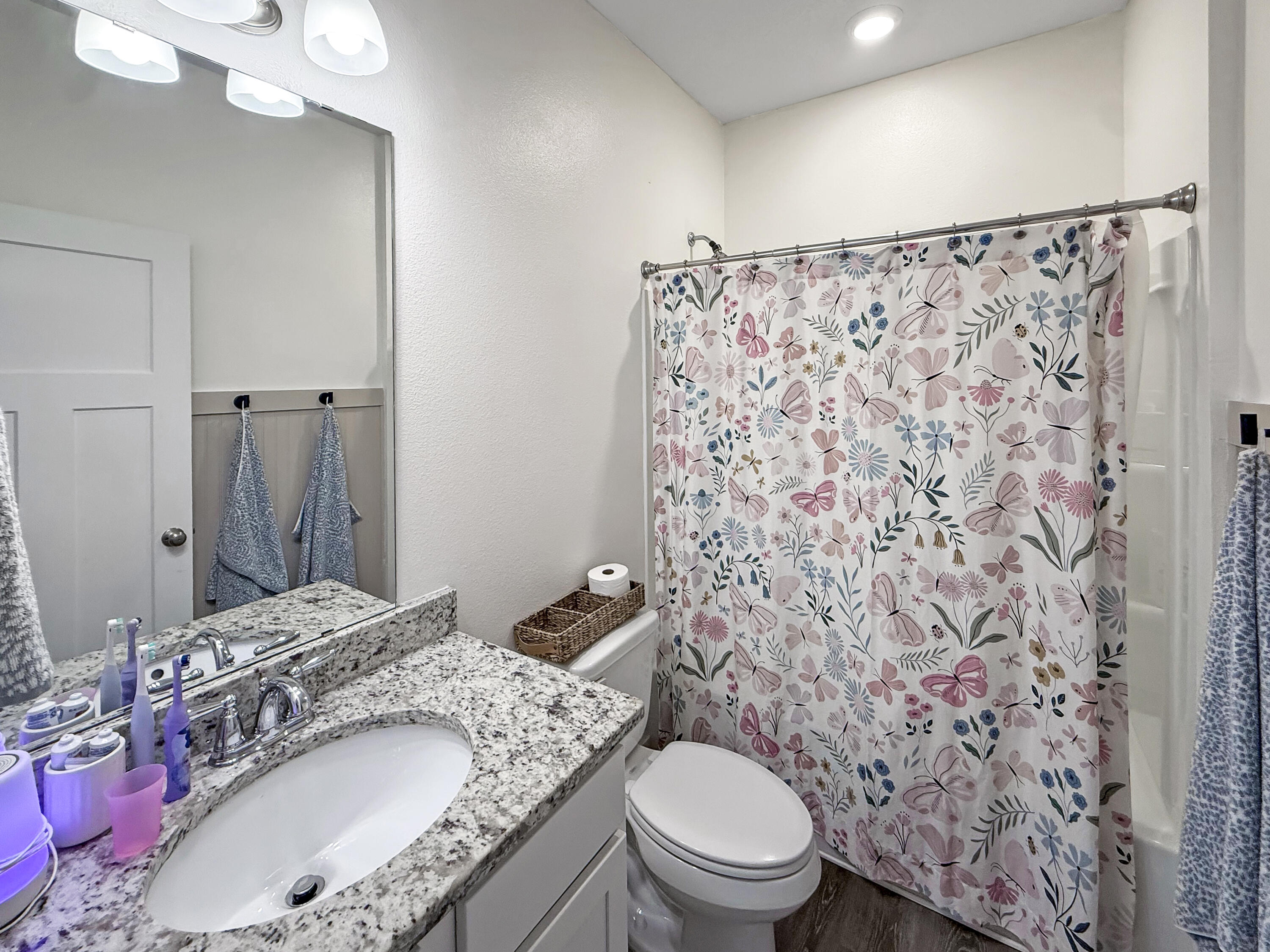 HILLWOOD ESTATES - Residential