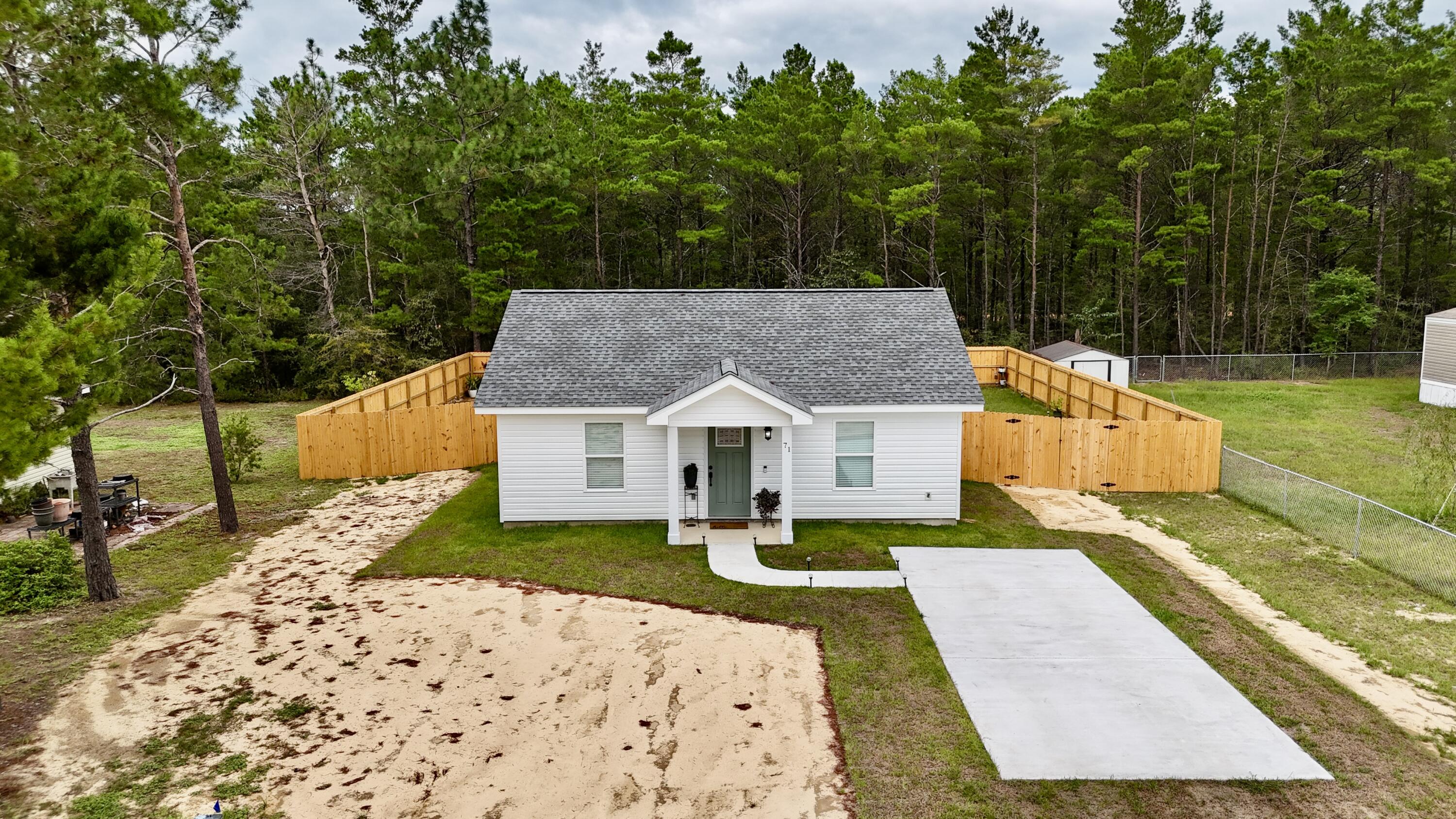 OAK WOOD HILLS UNIT 1 - Residential Lease