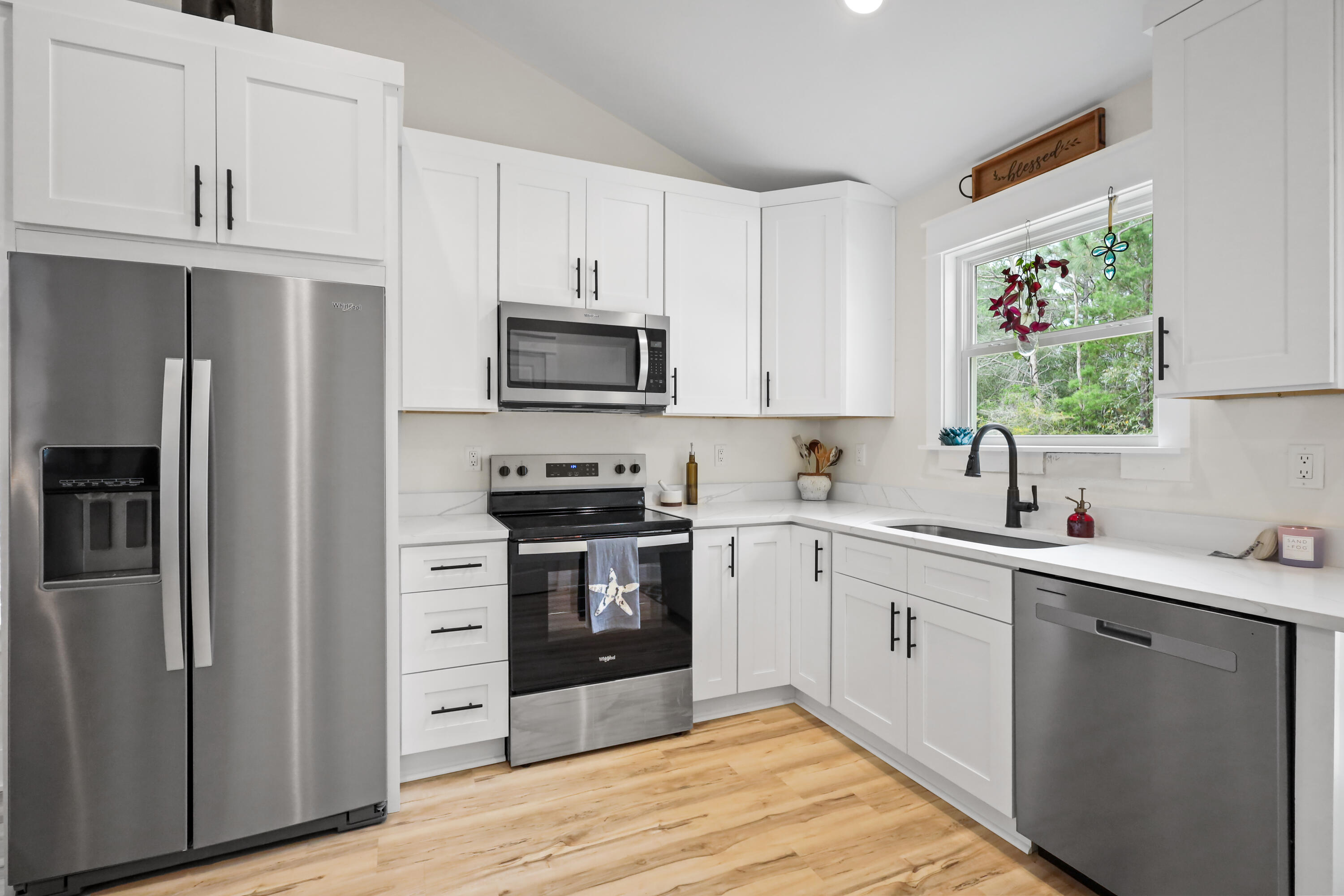 OAK WOOD HILLS UNIT 1 - Residential Lease