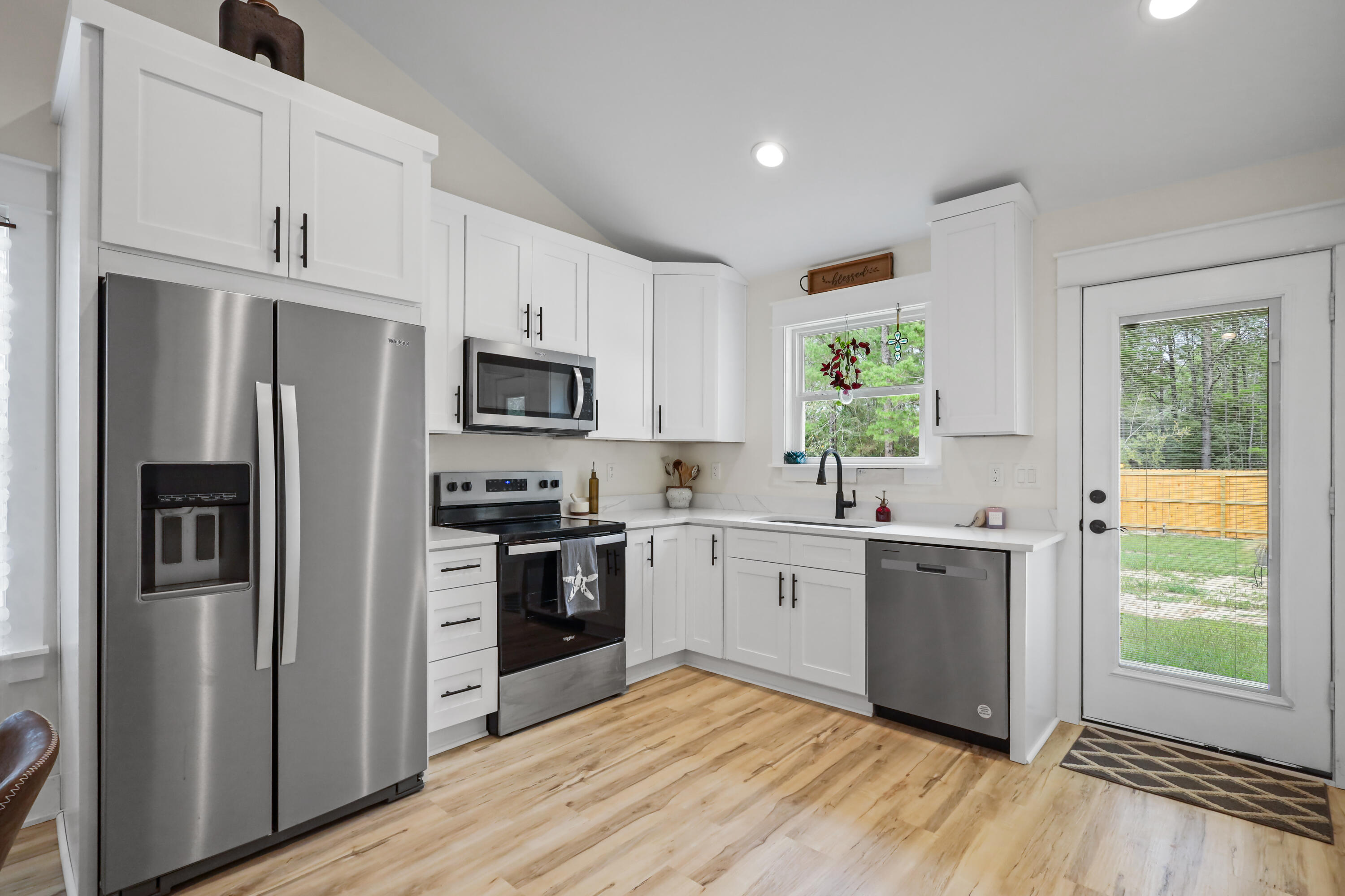 OAK WOOD HILLS UNIT 1 - Residential Lease