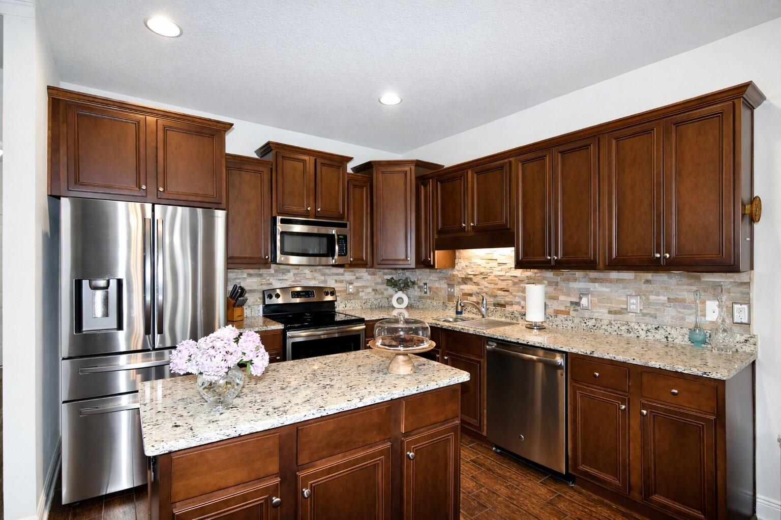 HAMMOCK BAY - Residential