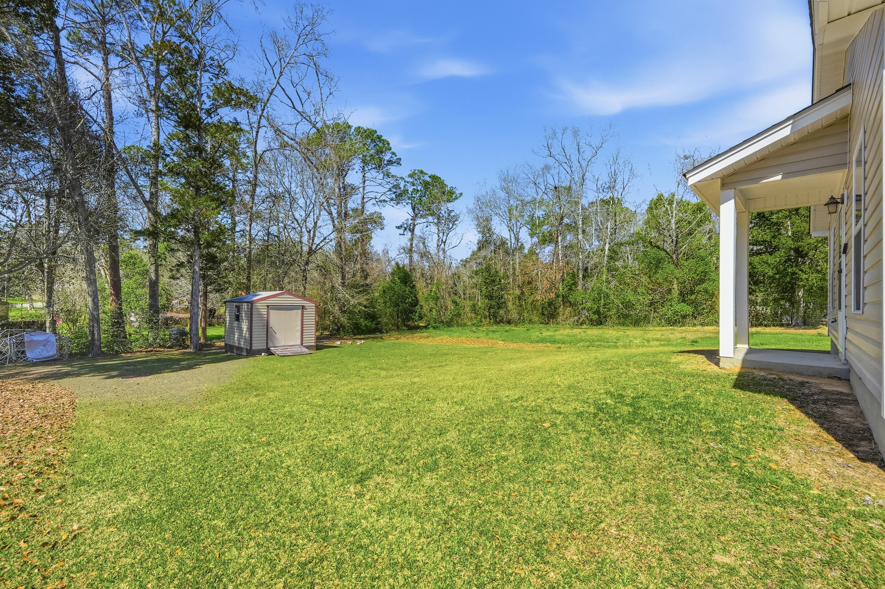 NO RECORDED SUBDIVISION - Residential