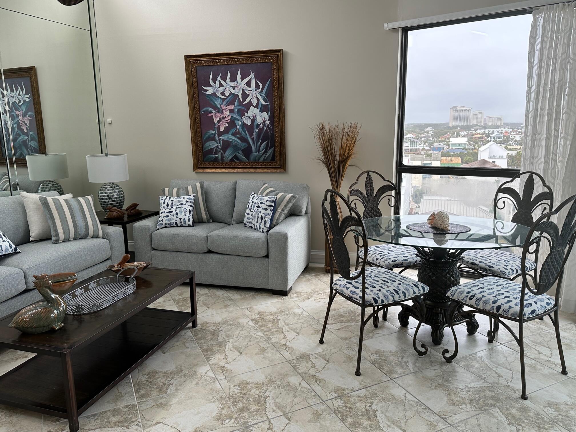 MAINSAIL CONDO PH 3 - Residential